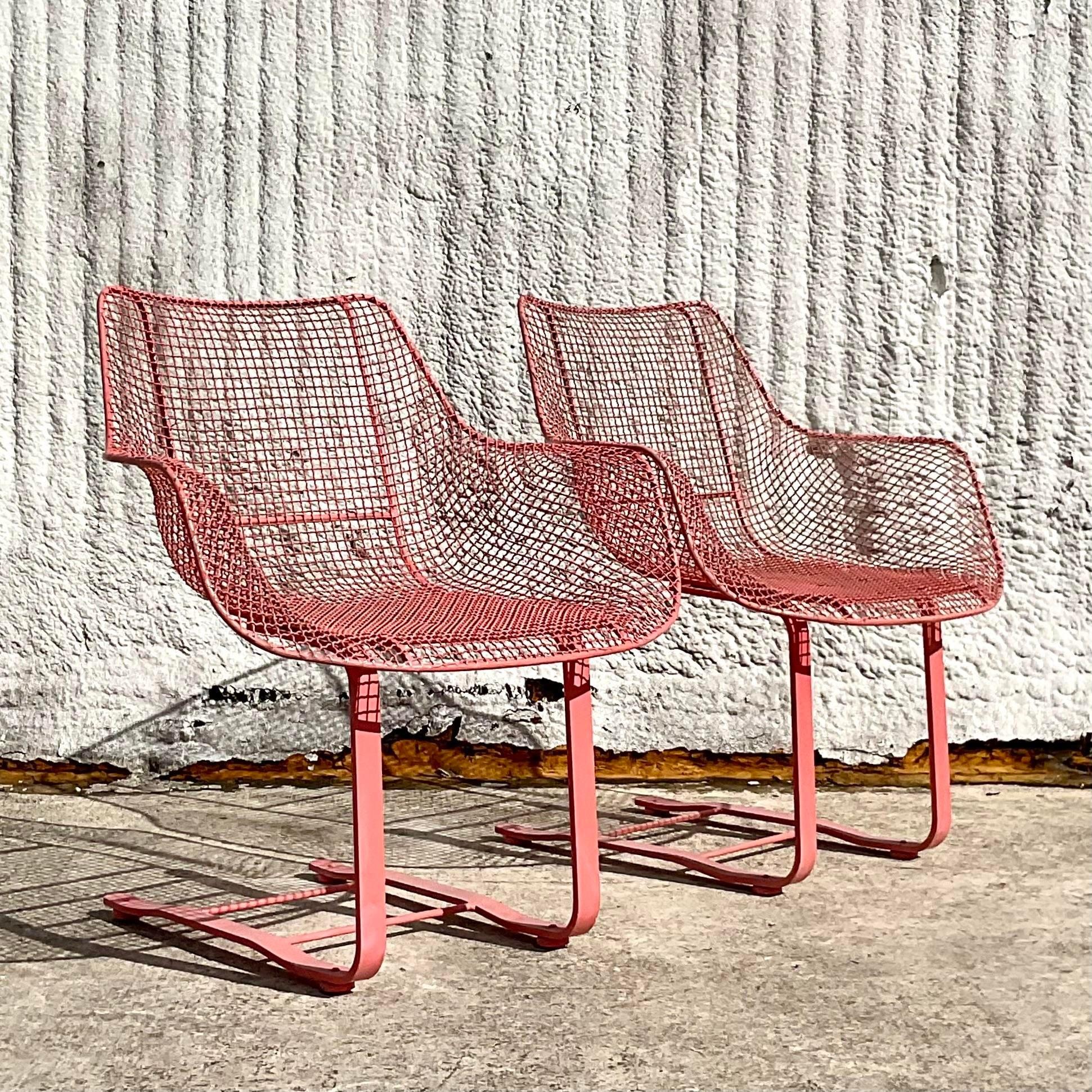 American Vintage Mid-Century Modern Russell Woodard “Sculptura” Springer Chairs - a Pair For Sale