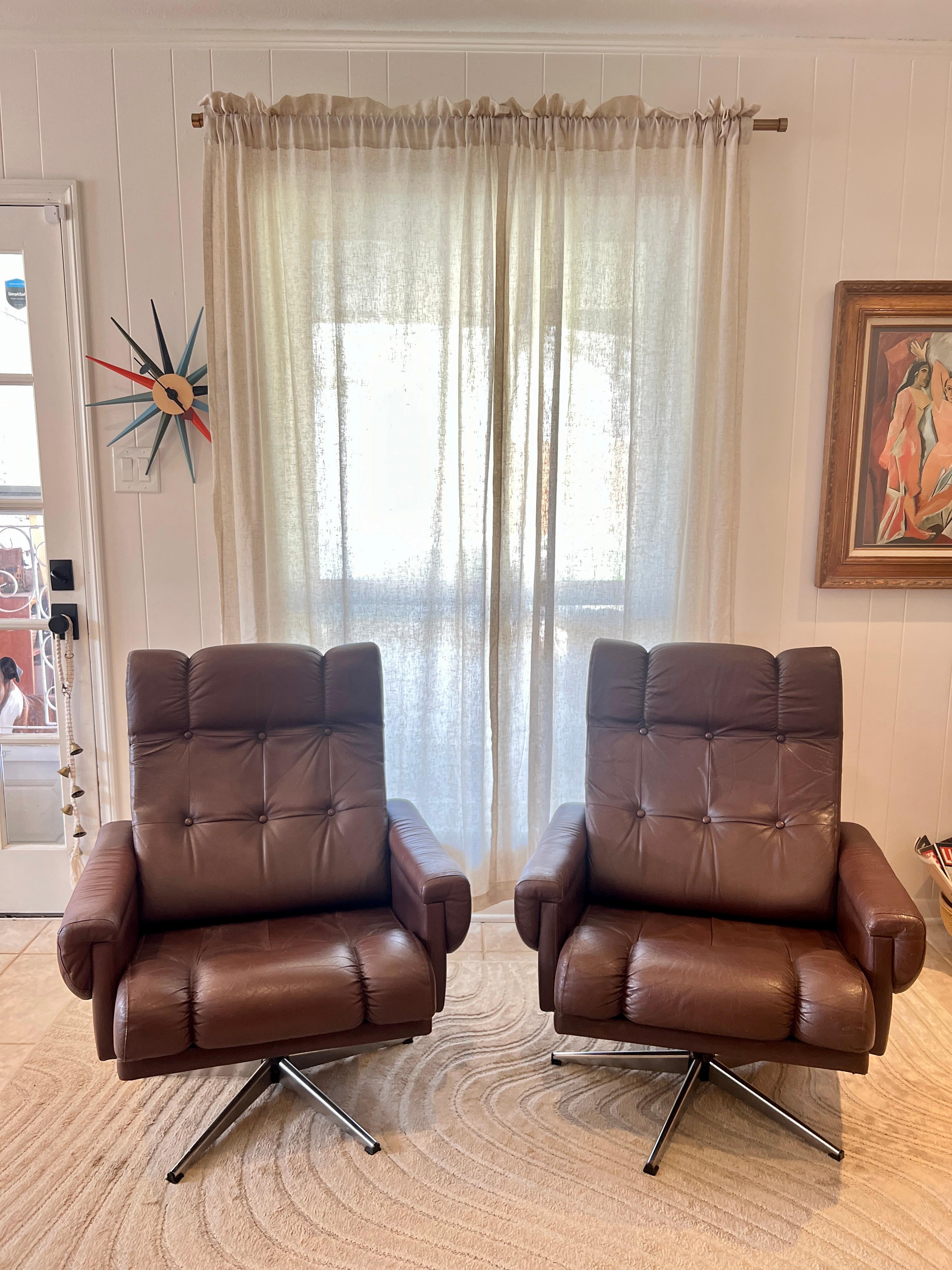 Vintage Mid-Century Modern Scandinavian Brown Leather Swivel Lounge Chairs In Good Condition In Houston, TX