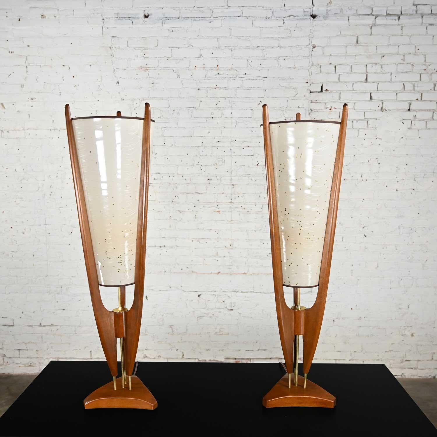 Vintage Mid Century Modern Sculpted Cone Table Lamps Arthur Jacobs for Modeline 1