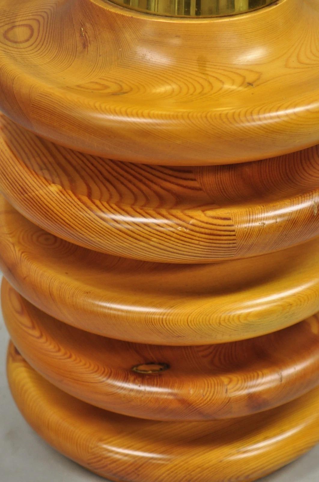 Vintage Mid Century Modern Sculpted Pine Wood Stacked Beehive Table Lamp In Good Condition For Sale In Philadelphia, PA