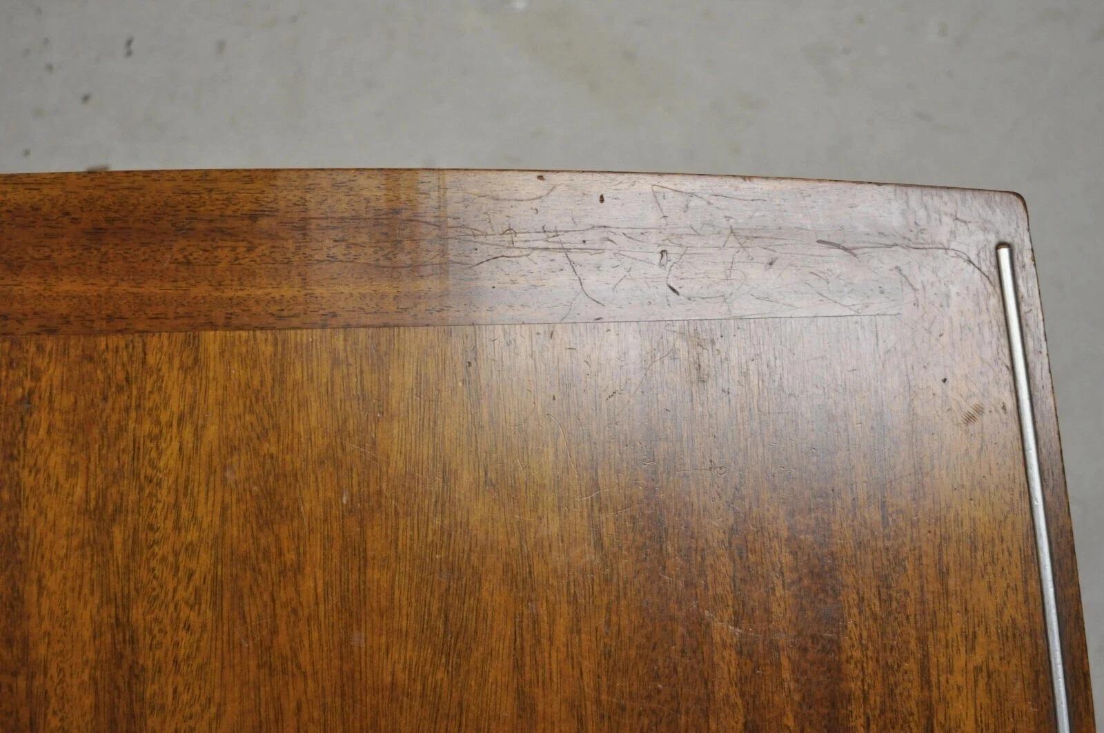 Vintage Mid Century Modern Sculpted Walnut 2 Tier End Tables w Brass Feet - Pair For Sale 2