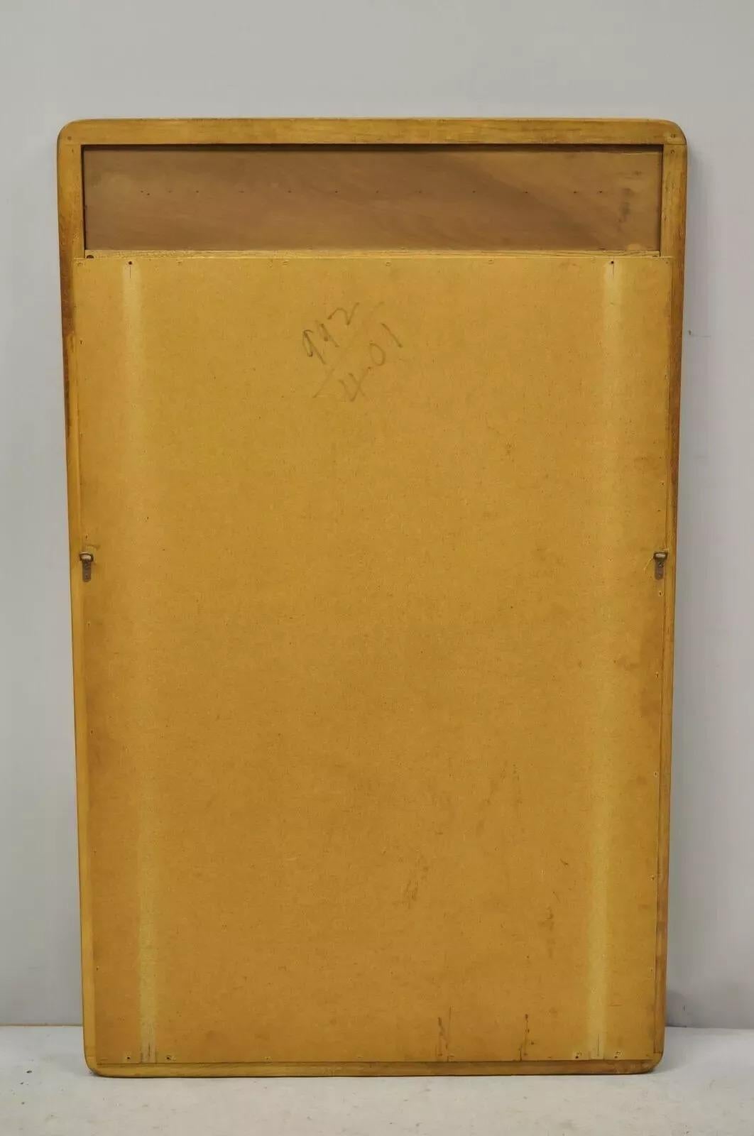 Vintage Mid Century Modern Sculpted Walnut Bedroom Dresser Wall Mirror (Specchio da parete) In condizioni buone in vendita a Philadelphia, PA