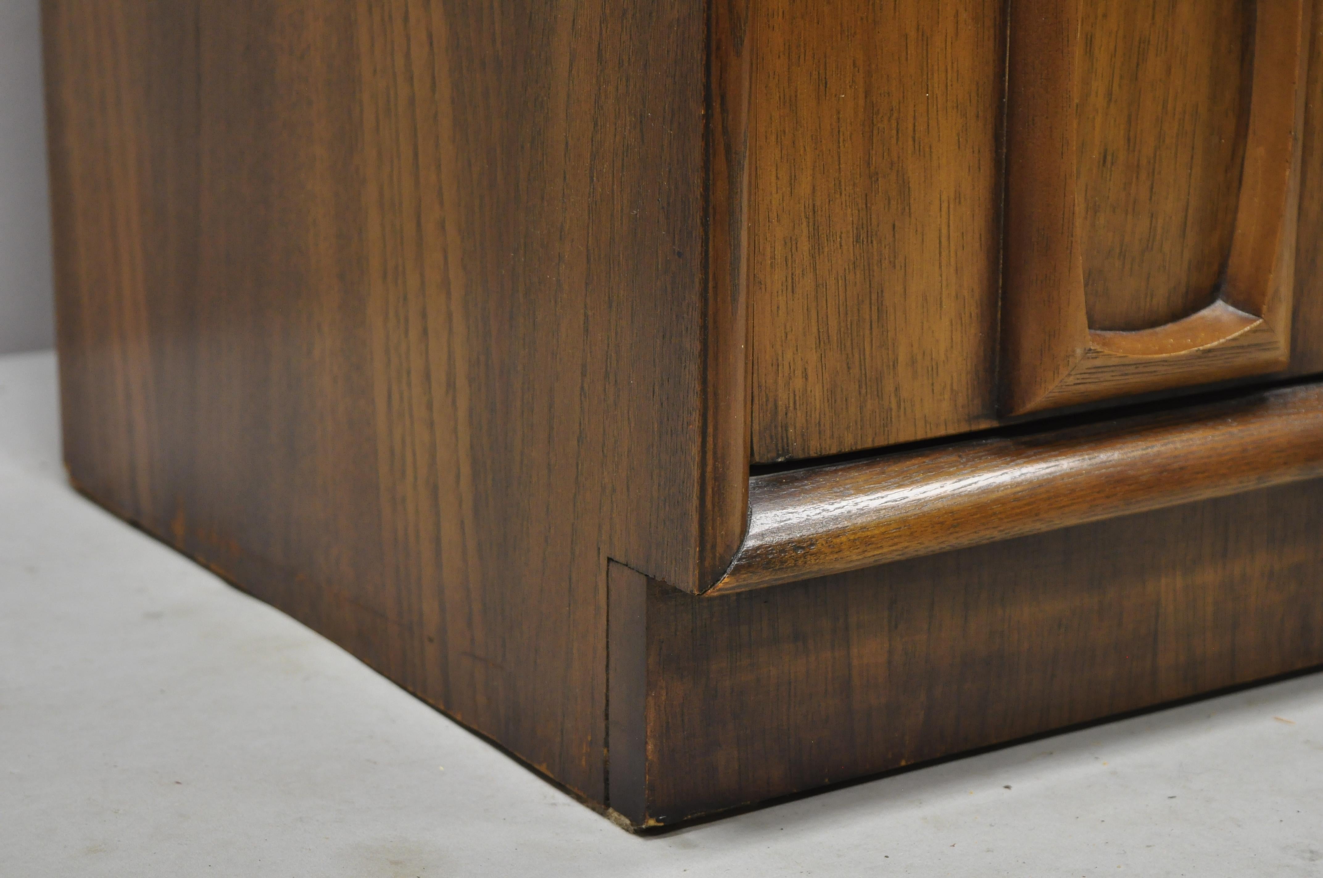 Vintage Mid-Century Modern Sculpted Walnut Tall Chest Dresser Armoire Cabinet For Sale 2