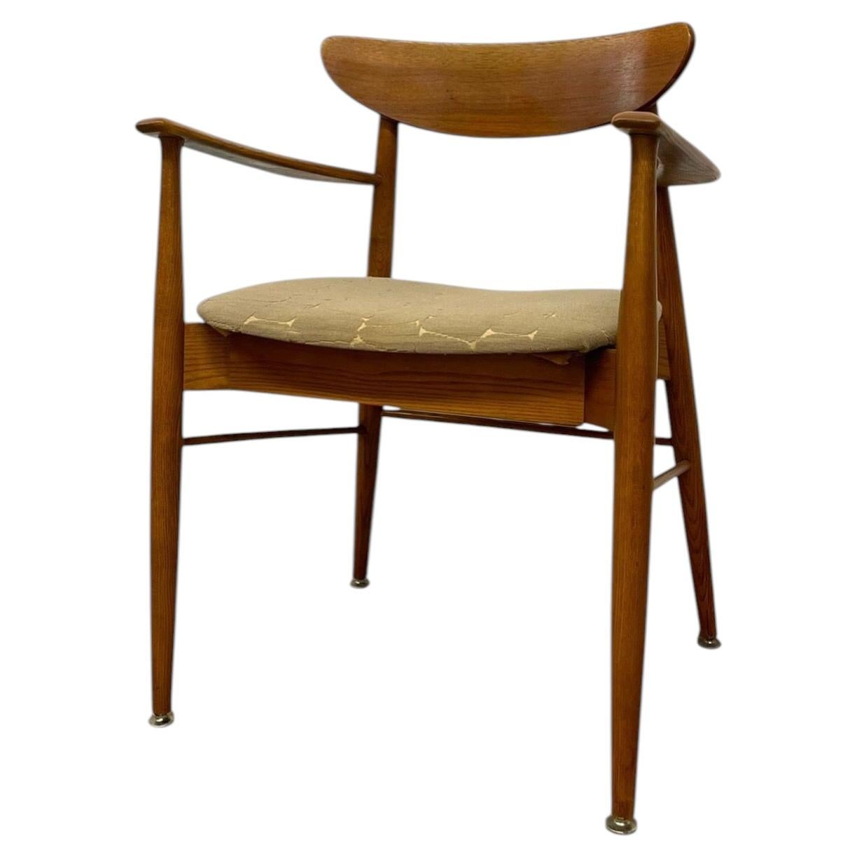 Vintage Mid-Century Modern Sculptural Armchair with Upholstered Seat (Fauteuil sculptural vintage du milieu du siècle avec assise tapissée)