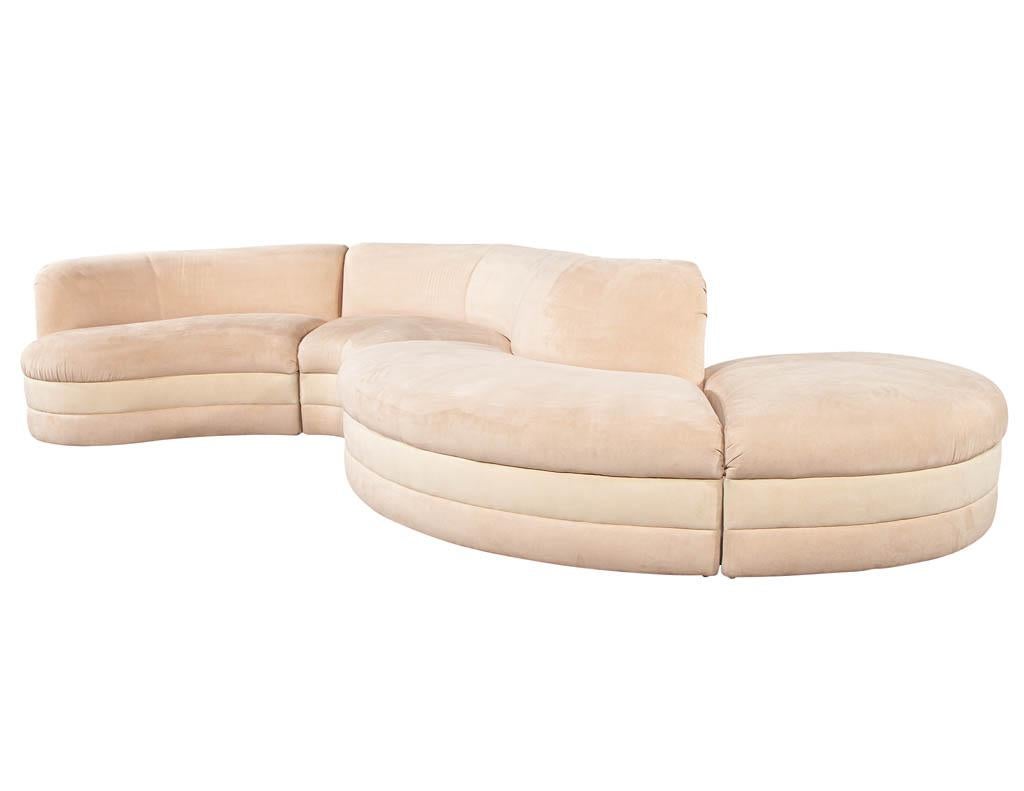 Vintage Mid-Century Modern sectional sofa by Weiman. All original four piece sectional with serpentine shape. Completely original, reupholstery is recommended - a great opportunity to add your personality to the sofa.

Price includes complimentary