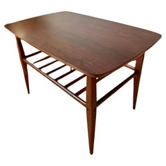 Vintage mid century modern side table by Lane, circa 1960s.