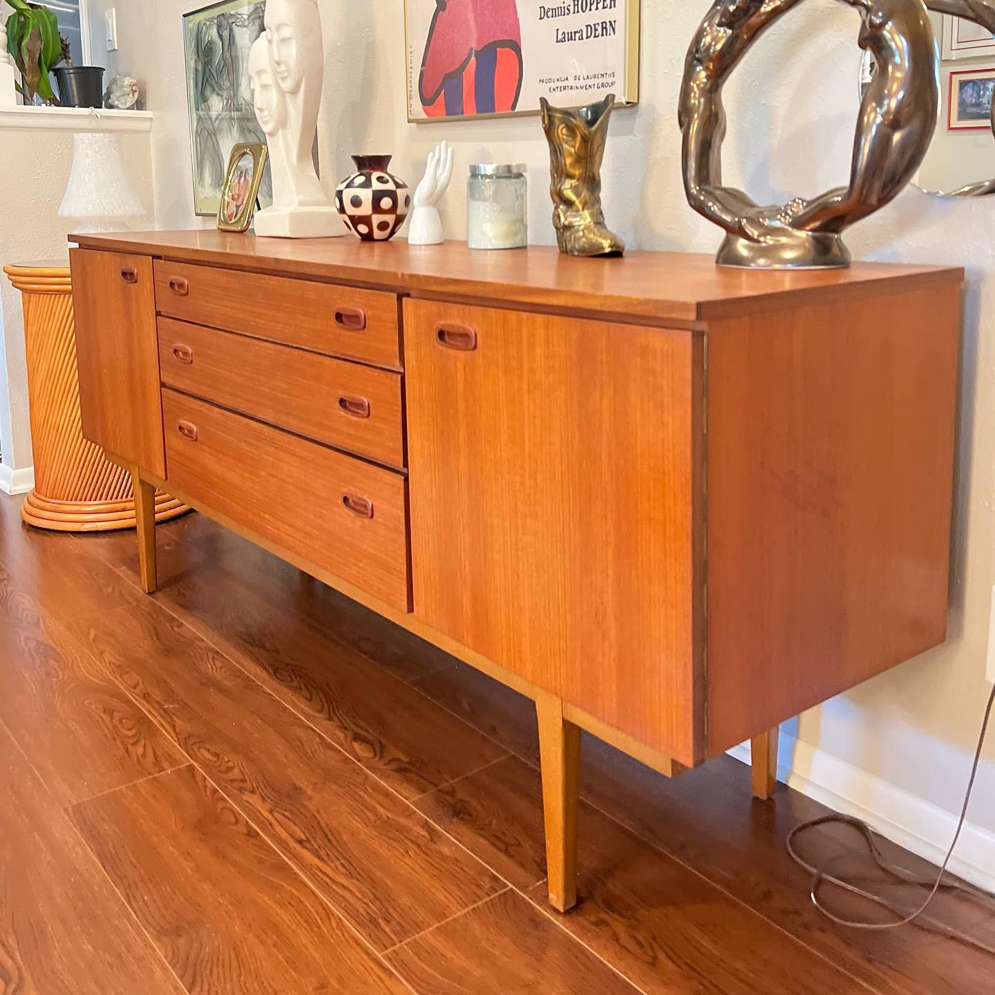 Teak Vintage Mid-Century Modern Sideboard by Nathan Furniture 