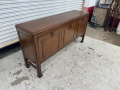 Vintage-Sideboard im Mid-Century-Modern-Stil