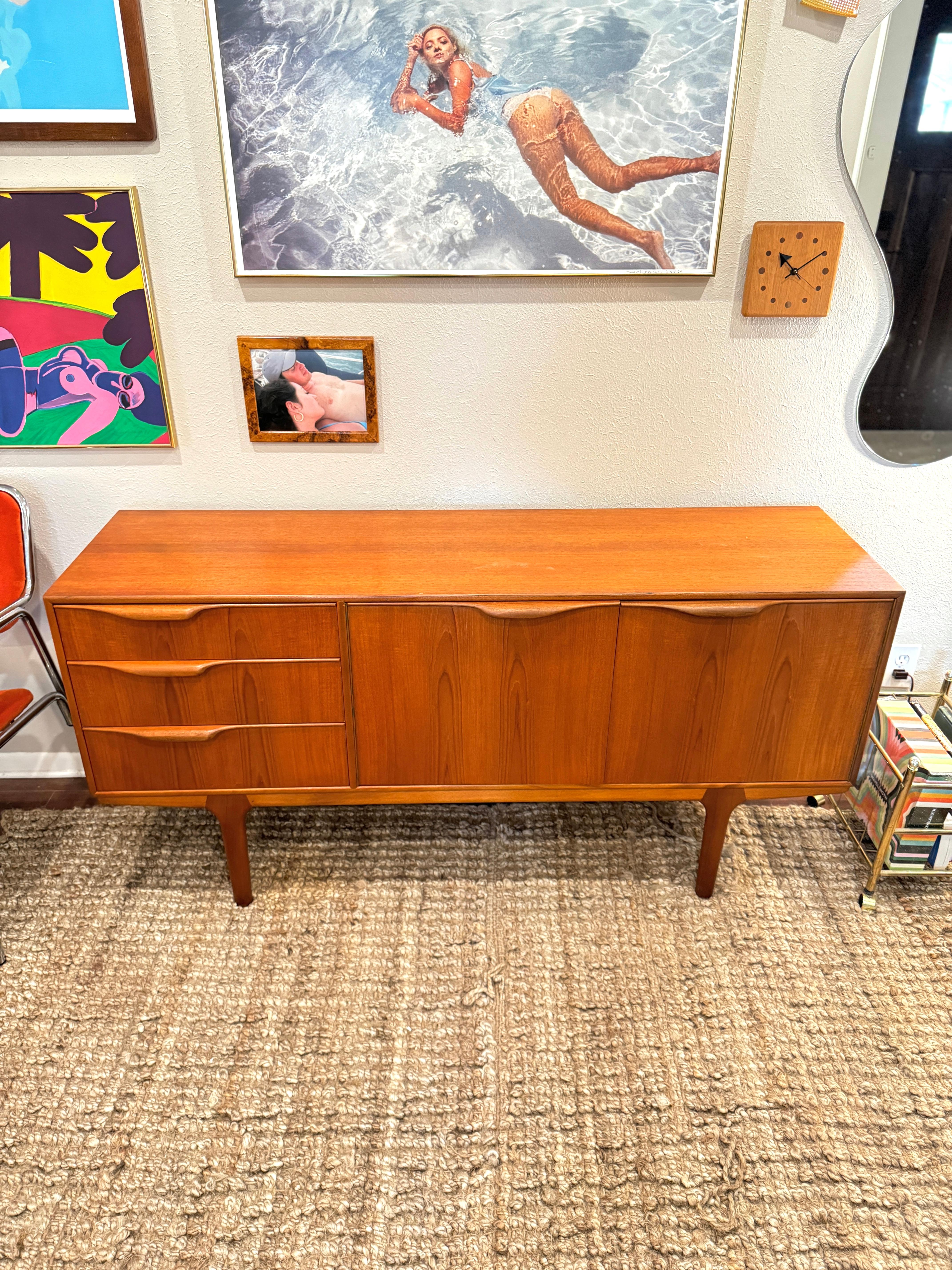 Vintage mid century modern sideboard with folded handles made by McIntosh 4