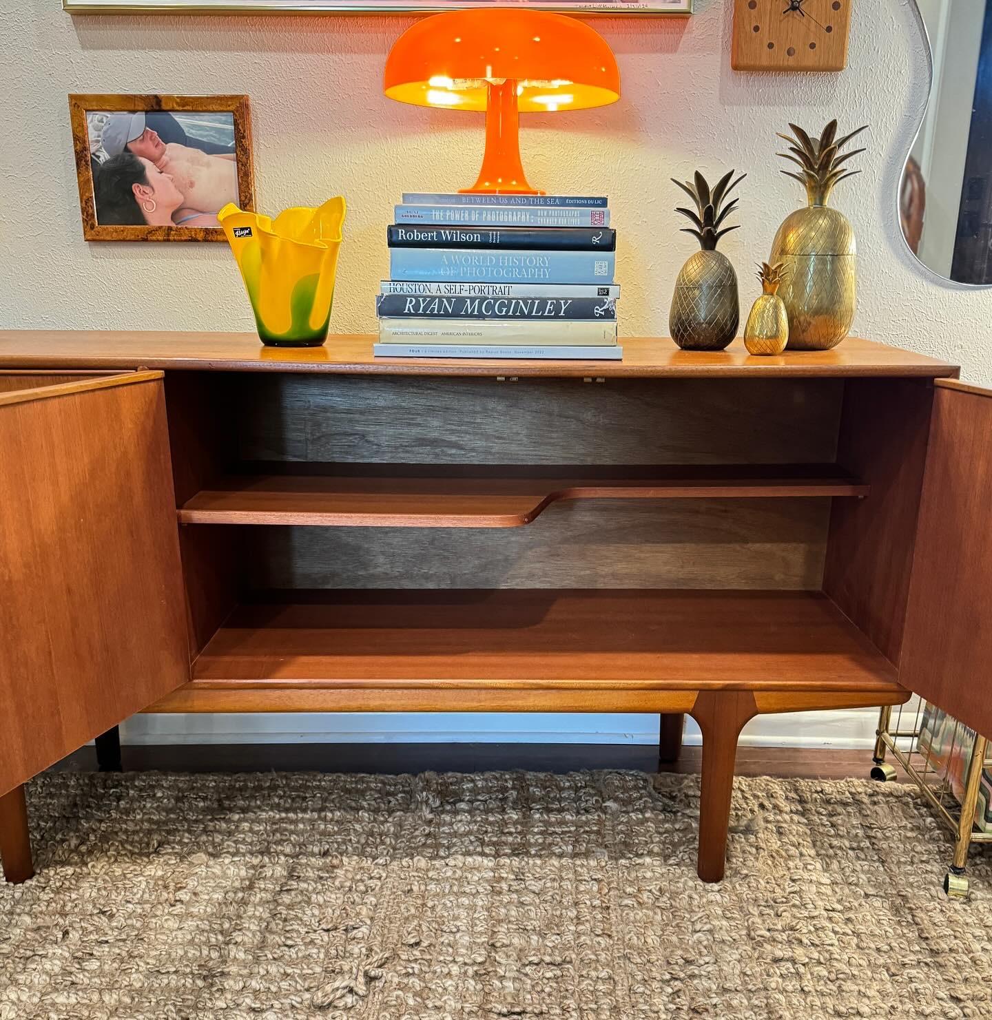 Vintage mid century modern sideboard with folded handles made by McIntosh 2