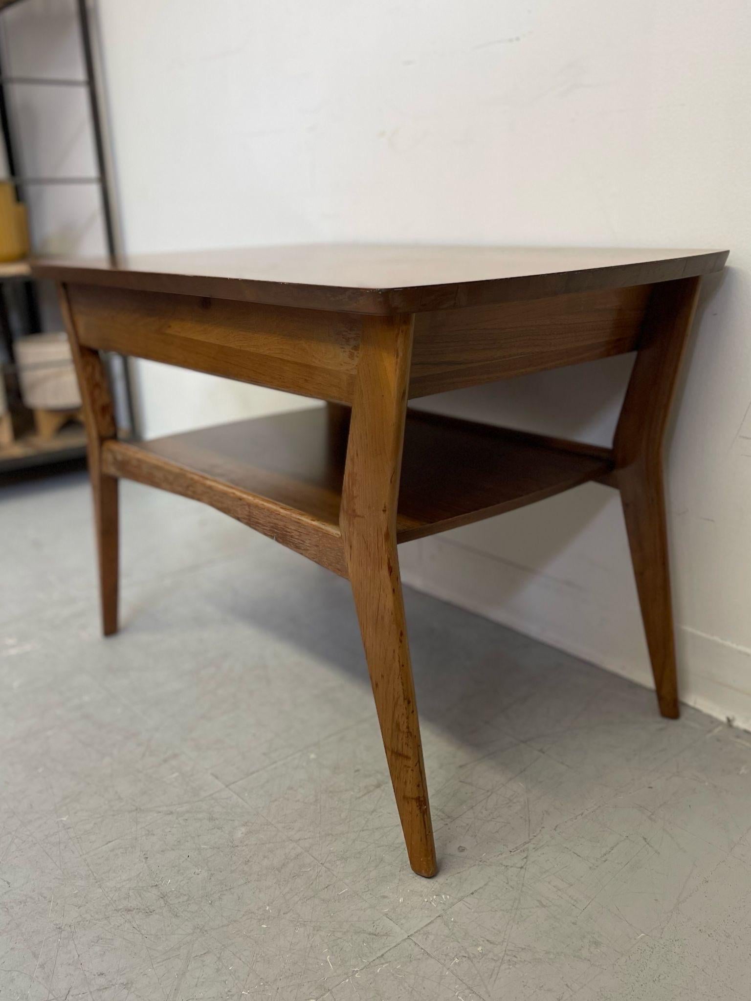 Wood Vintage Mid Century Modern Single Drawer End Table by Mersman. For Sale