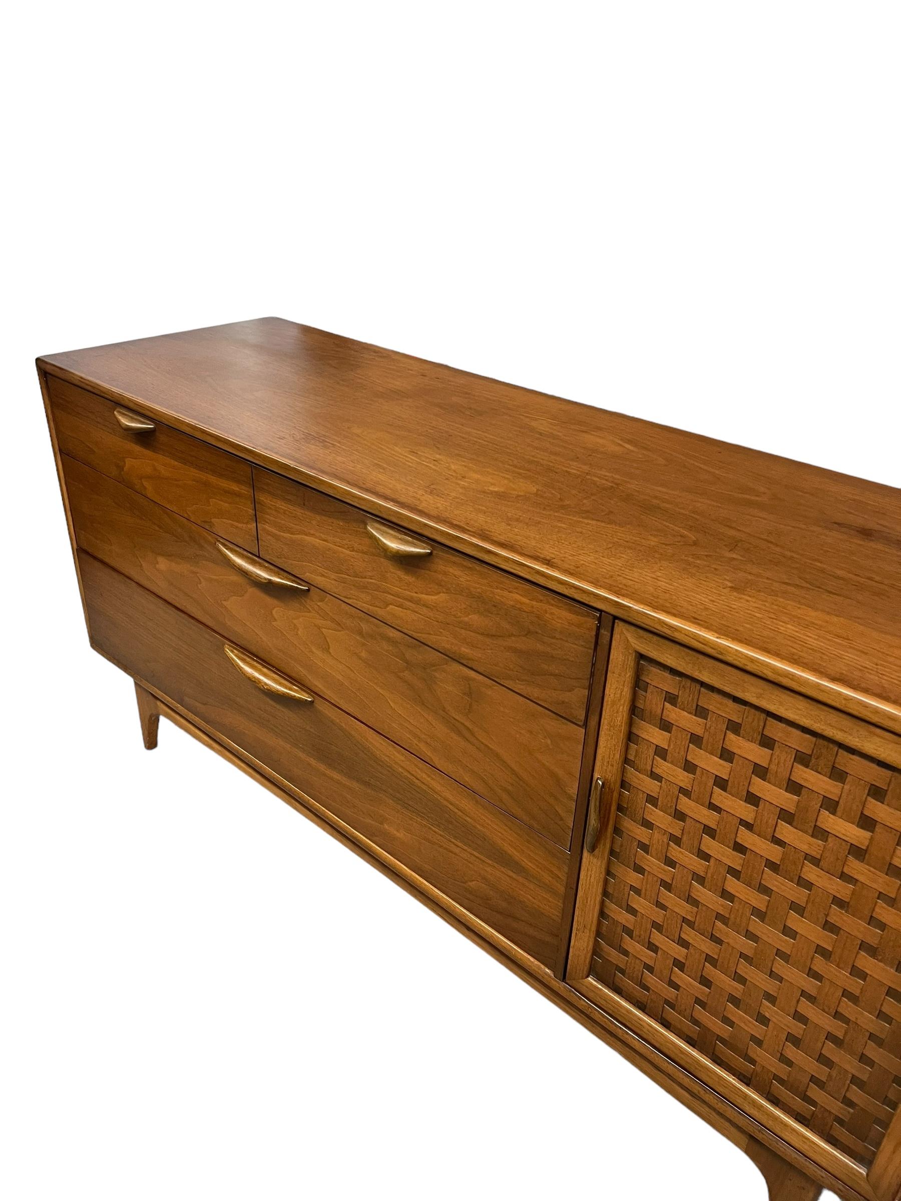 Comò a sei cassetti Vintage Mid Century Modern di Lane Furniture Company 2