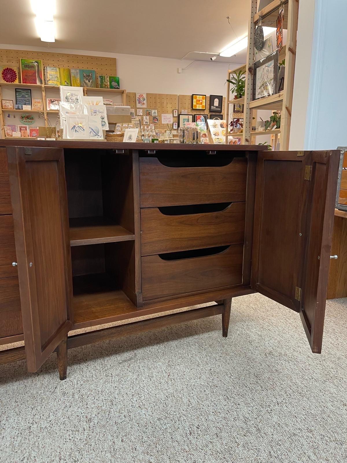 Vintage Mid Century Modern Six Drawer Lowboy Dresser or Credenza  In Good Condition For Sale In Seattle, WA