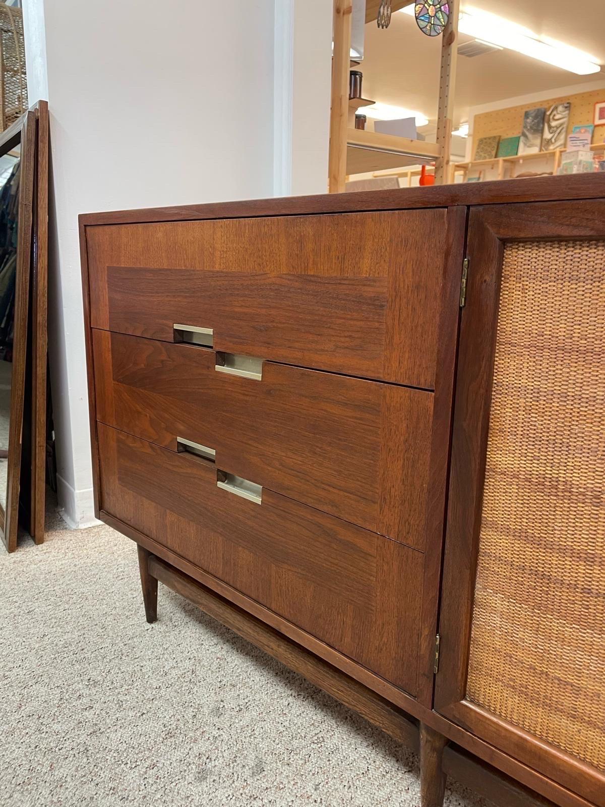 Wood Vintage Mid Century Modern Six Drawer Lowboy Dresser or Credenza  For Sale