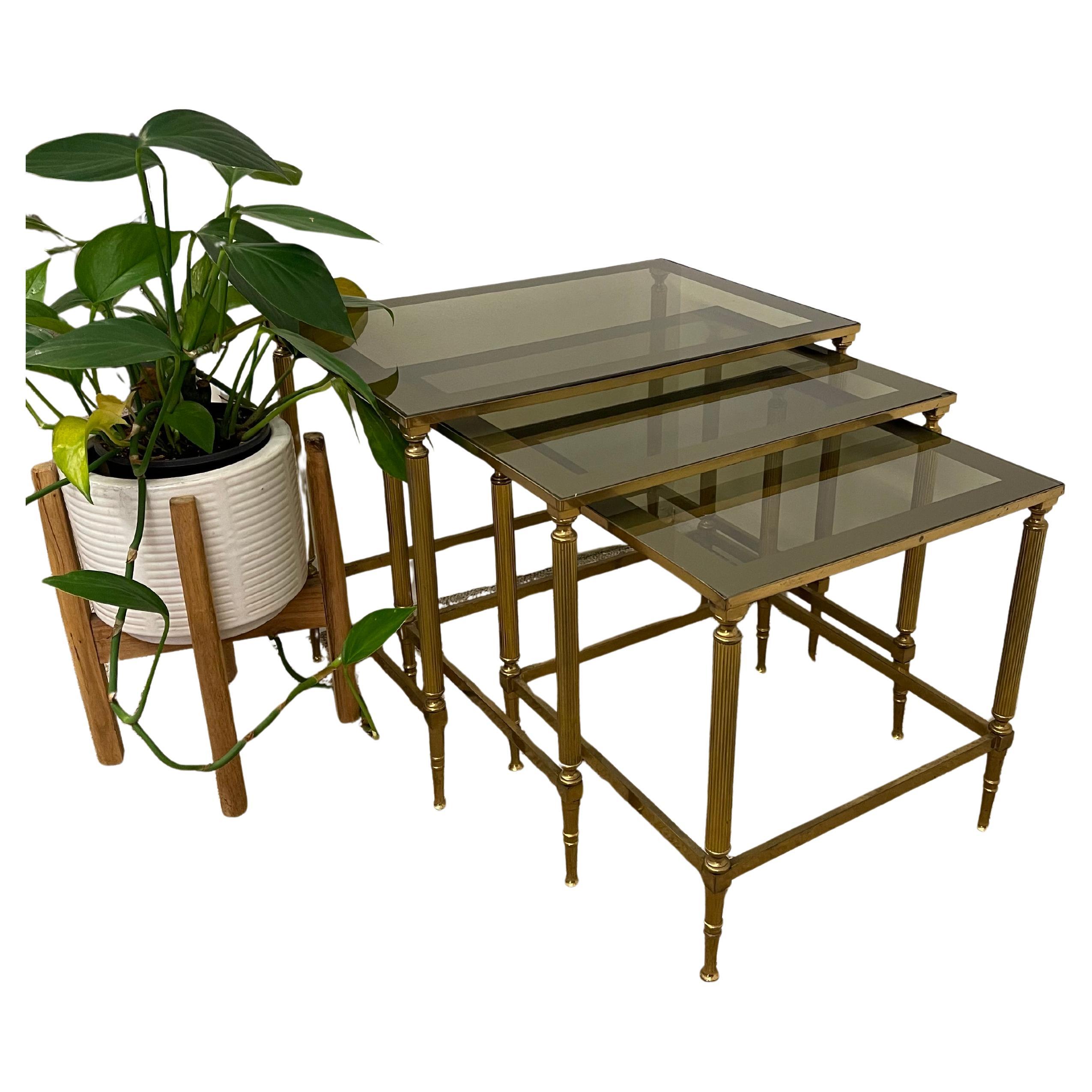 Vintage Mid-Century Modern Smoked Glass Nesting Tables, Set of Three For Sale