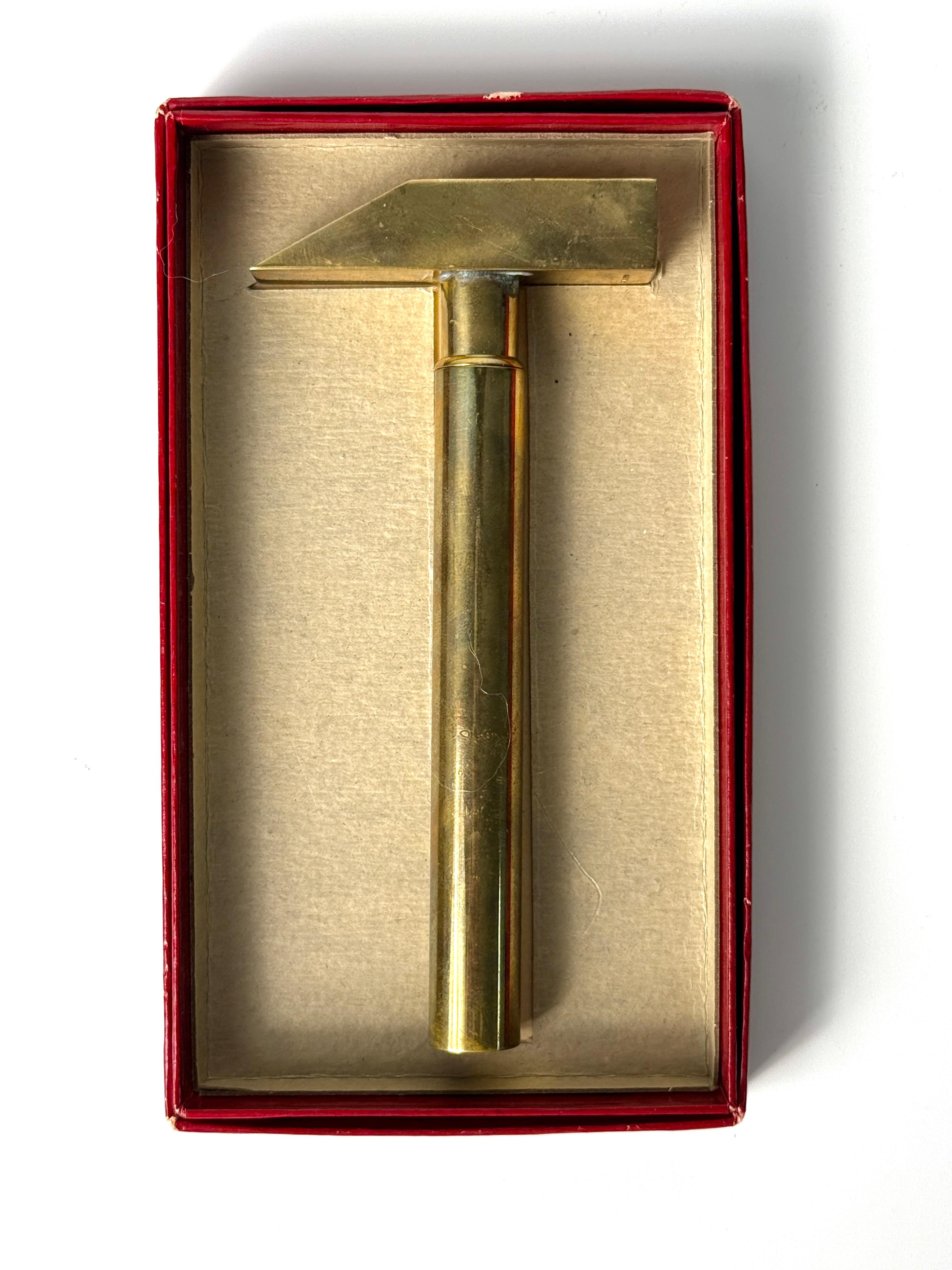 Vintage By Modern Hammer, cavatappi a martello in ottone massiccio, Italia anni '70 in vendita 1