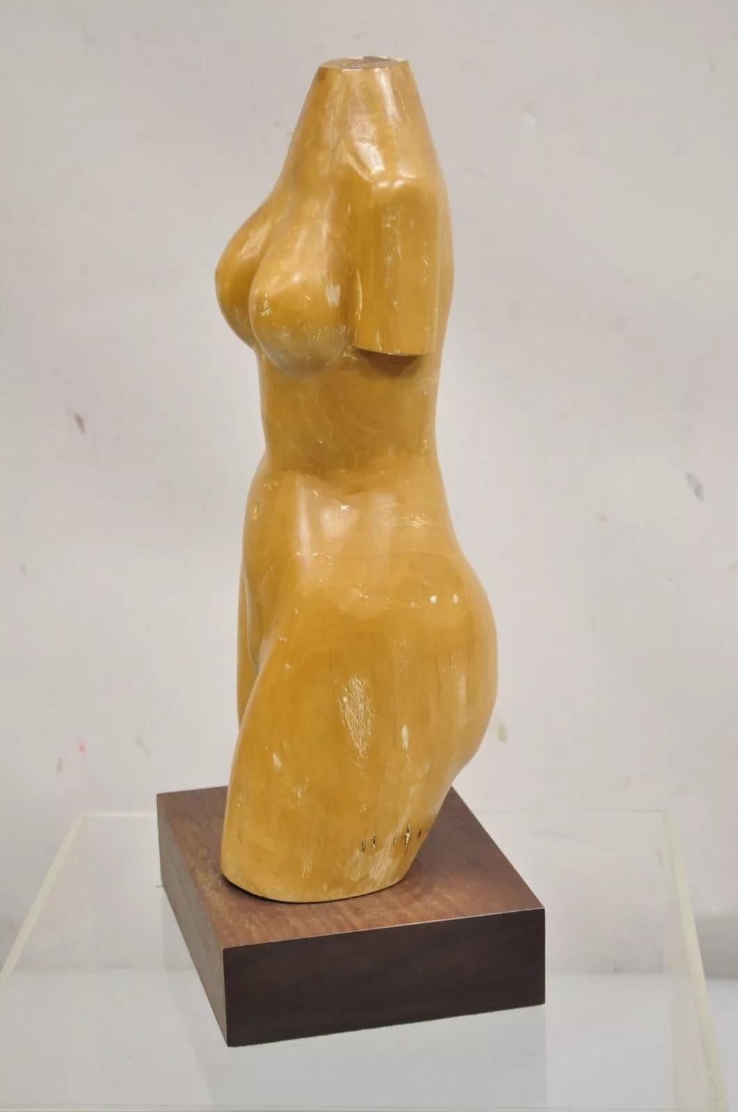 Sculpture de torse de femme nue en bois massif sculpté, moderne du milieu du siècle dernier en vente 5