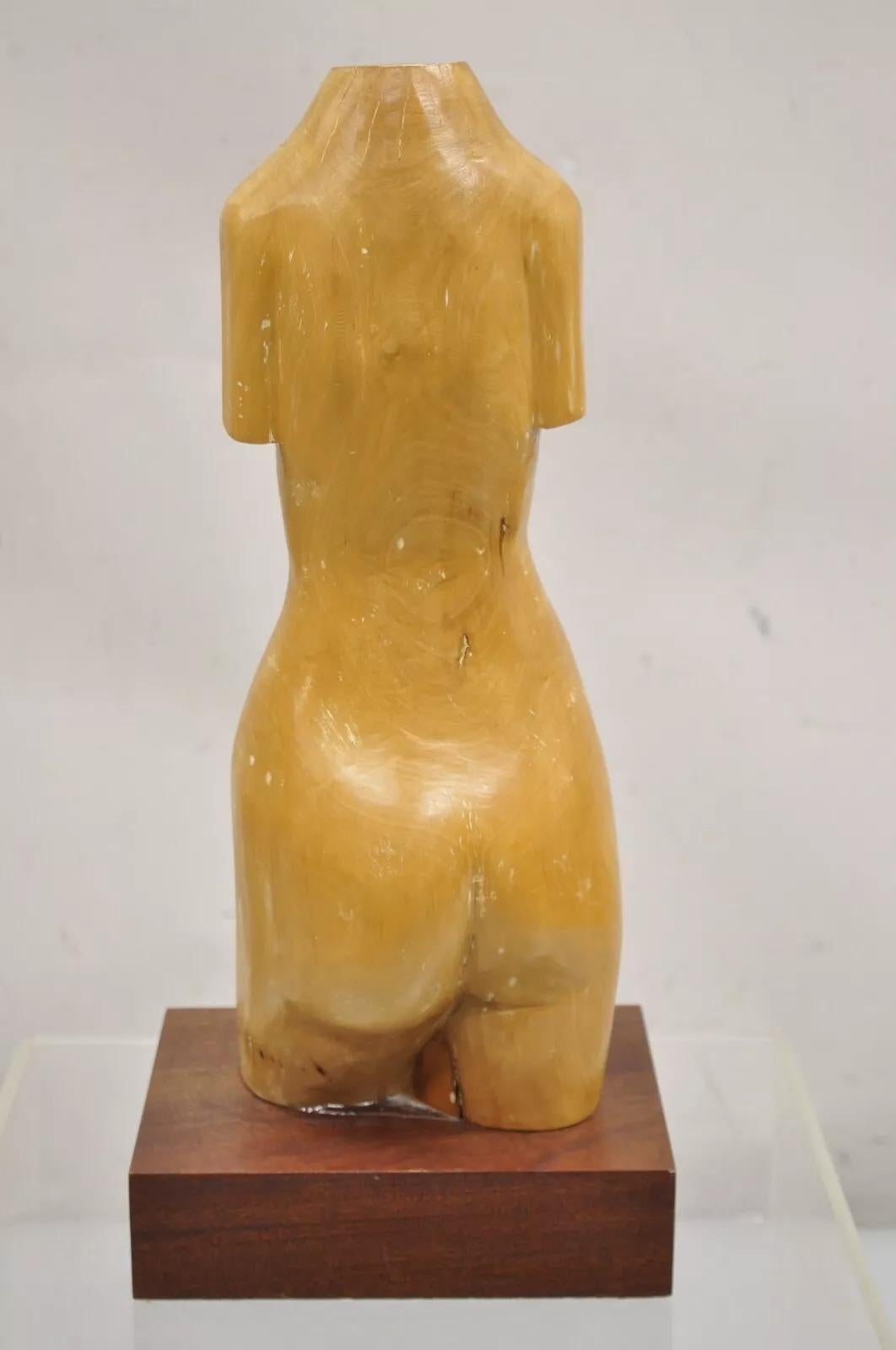 Sculpture de torse de femme nue en bois massif sculpté, moderne du milieu du siècle dernier en vente 1