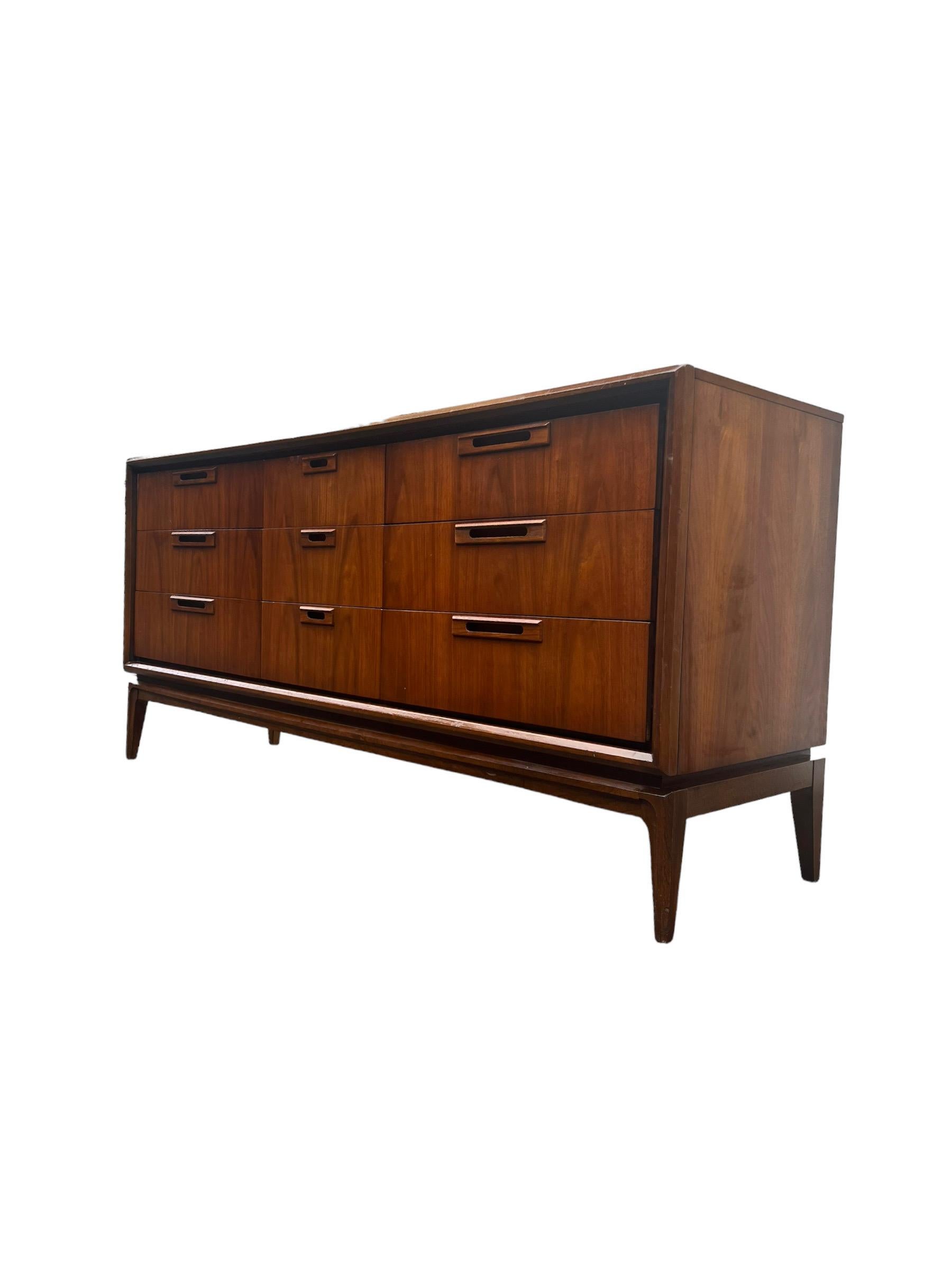Vintage Mid Century Modern Solid Walnut Dresser and End Table Set For Sale 3