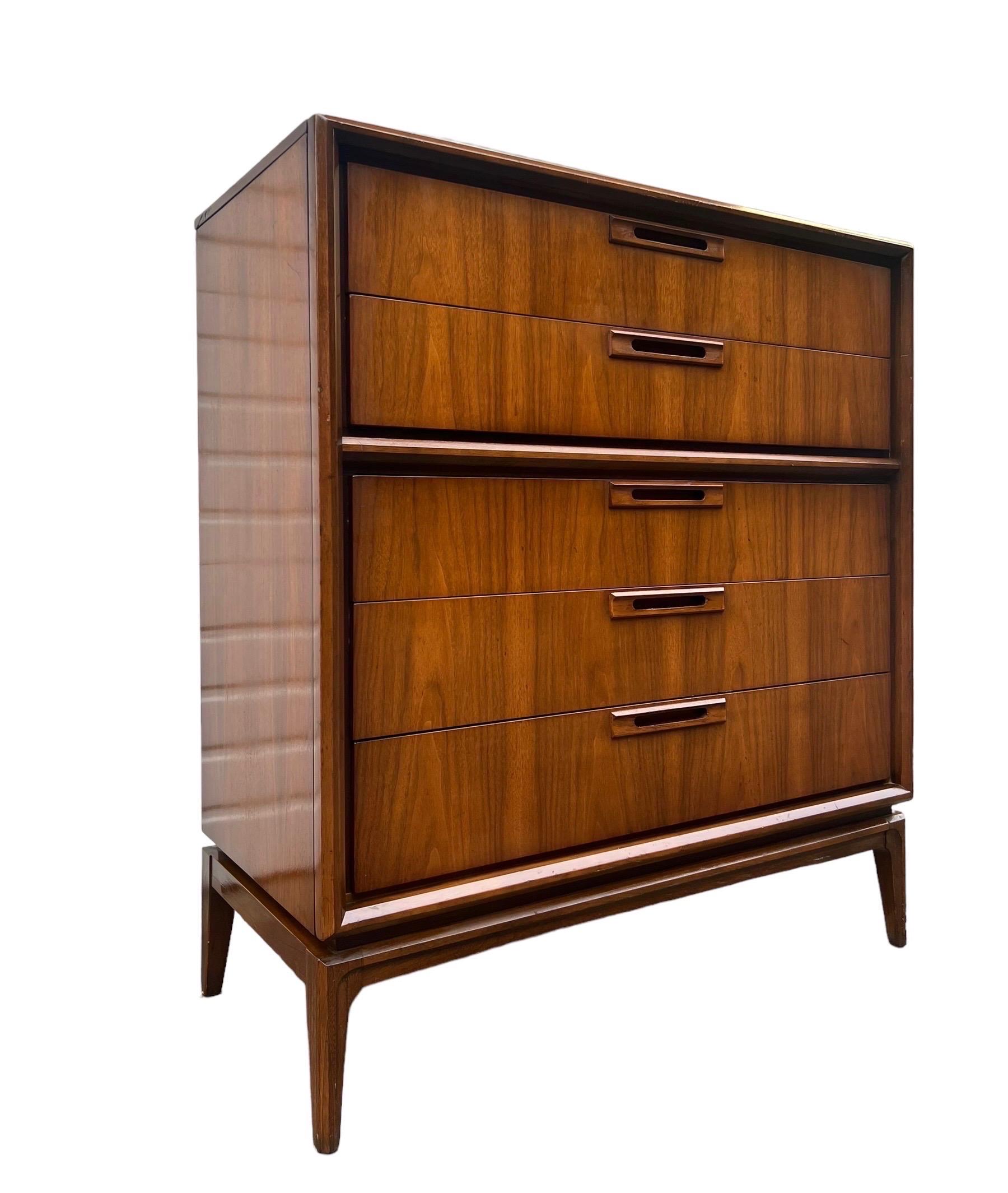Late 20th Century Vintage Mid Century Modern Solid Walnut Dresser Dovetail Drawers by Stanley  For Sale