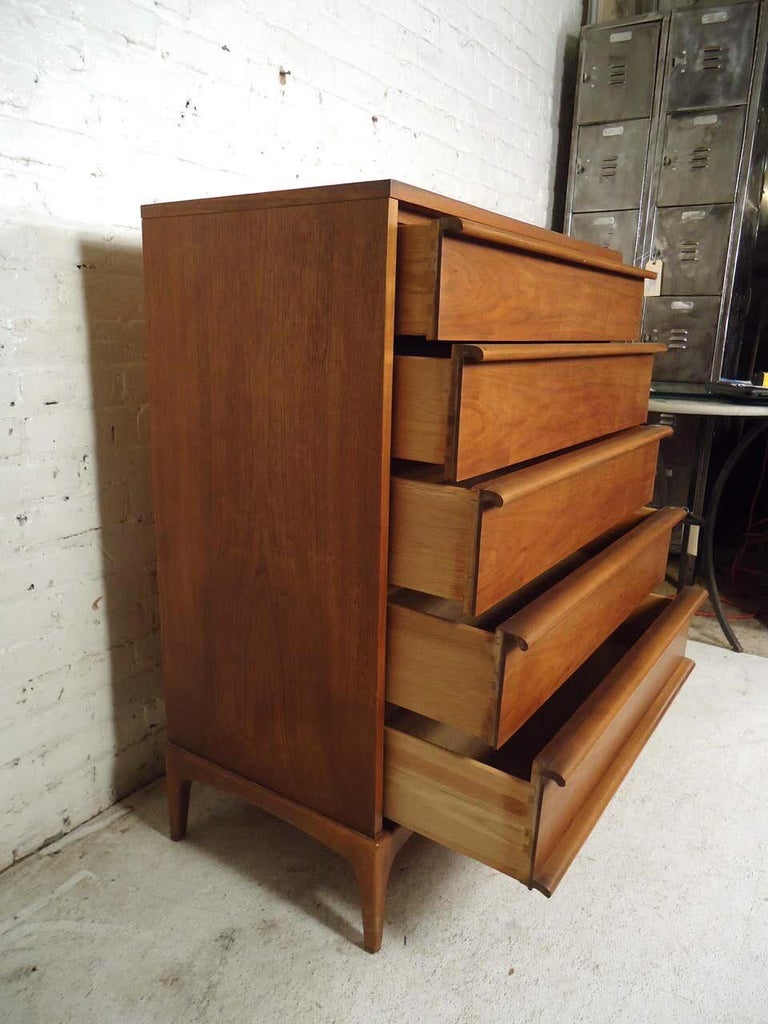 Vintage Mid-Century Modern Solid Walnut Dresser Set by Lane 3