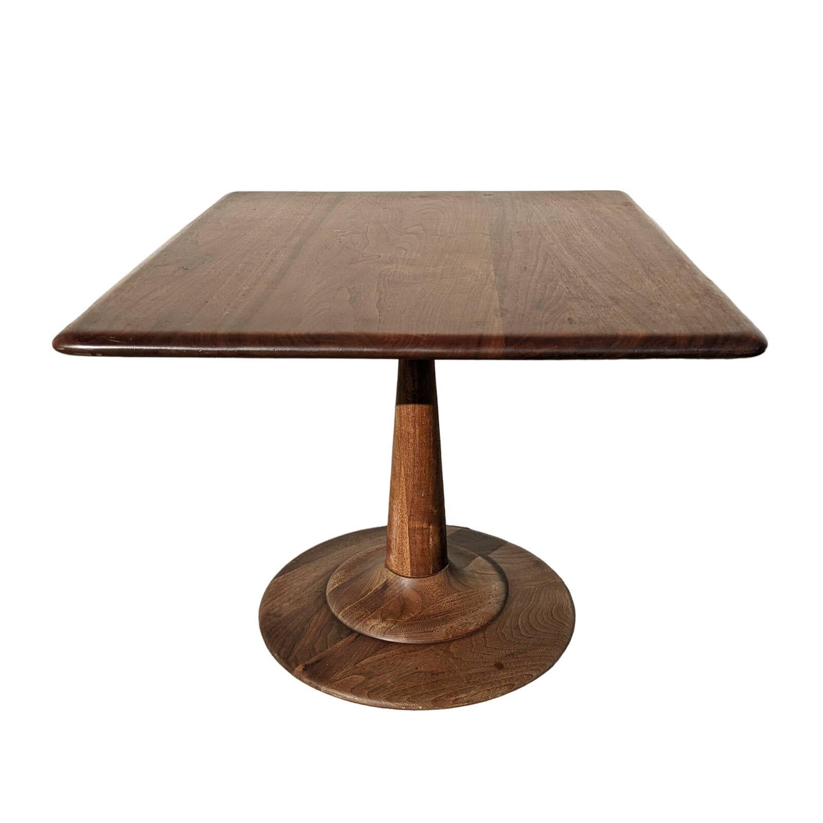 Vintage Mid-Century Modern Solid Walnut Pedestal Side Table, Swivels, 1960s In Good Condition For Sale In Rancho Cucamonga, CA