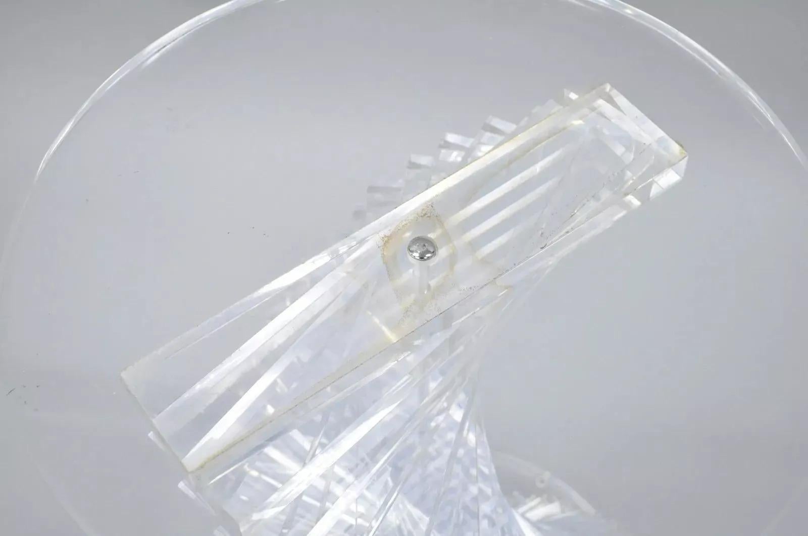 Vintage Mid Century Modern Spiral Stacked Helix Lucite Pedestal Side Table For Sale 2