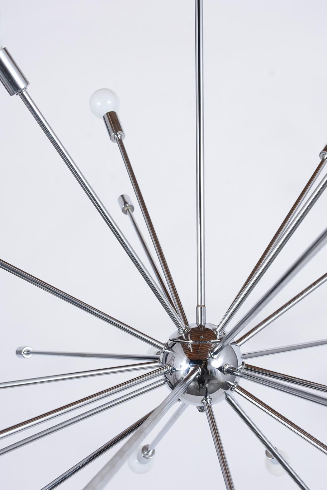 Vintage Sputnik-Kronleuchter: Moderne Beleuchtung aus der Mitte des Jahrhunderts restauriert (Handgefertigt) im Angebot