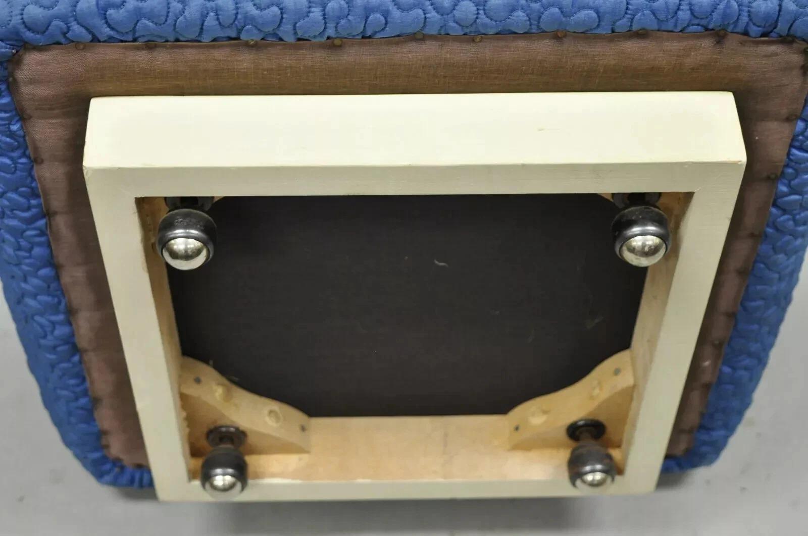 Puf Otomano Cuadrado Vintage Mid Century Modern Tela Cosida Azul sobre Ruedas siglo XX en venta