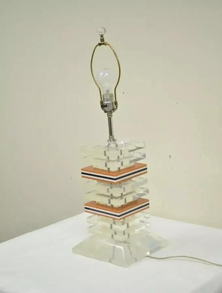 Vintage Mid Century Modern Stacked Lucite Acrylic Skyscraper Table Lamp For Sale 3