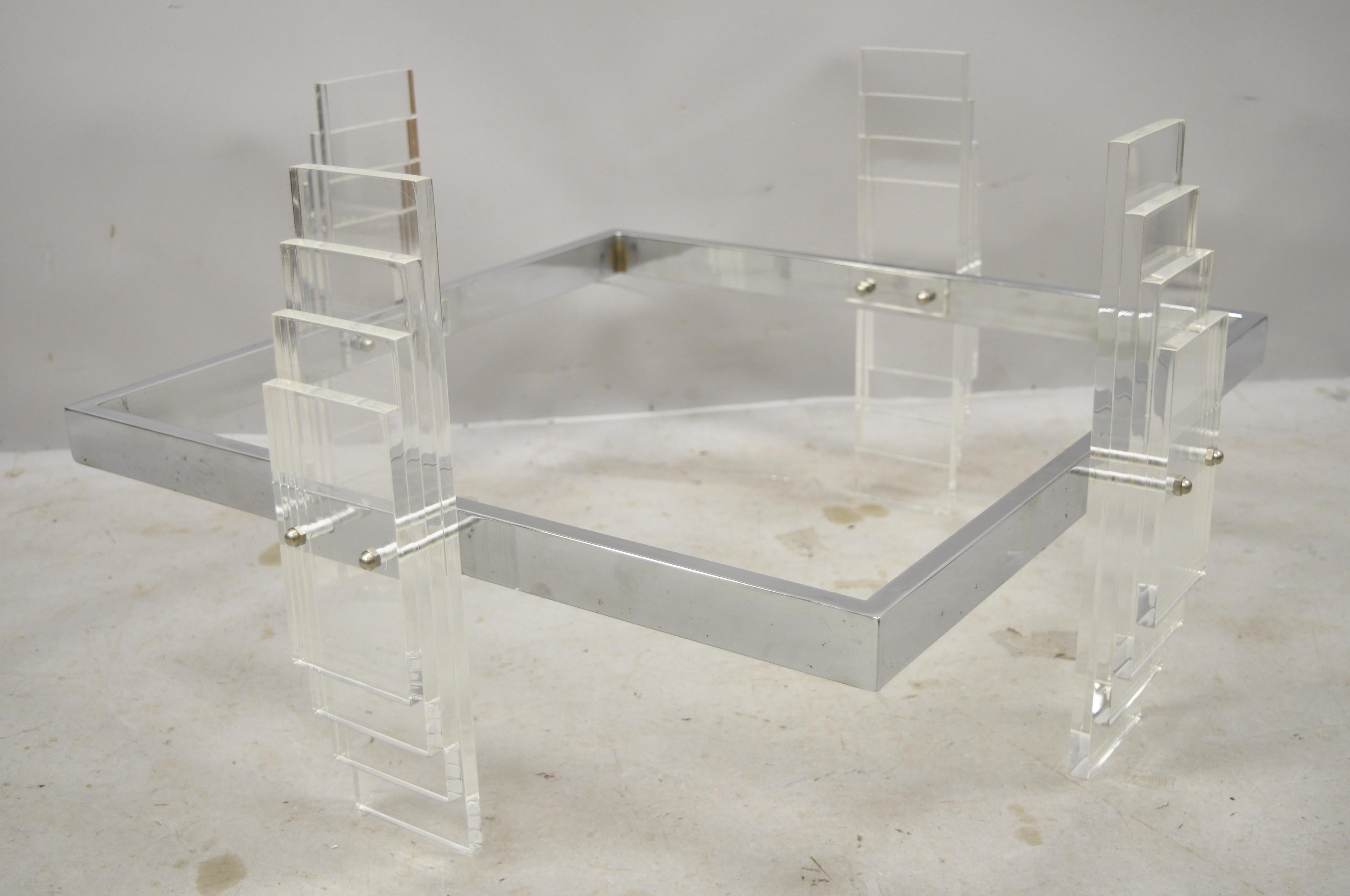 Base de table basse carrée empilée en chrome avec cadre en lucite, style moderne du milieu du siècle dernier en vente 3
