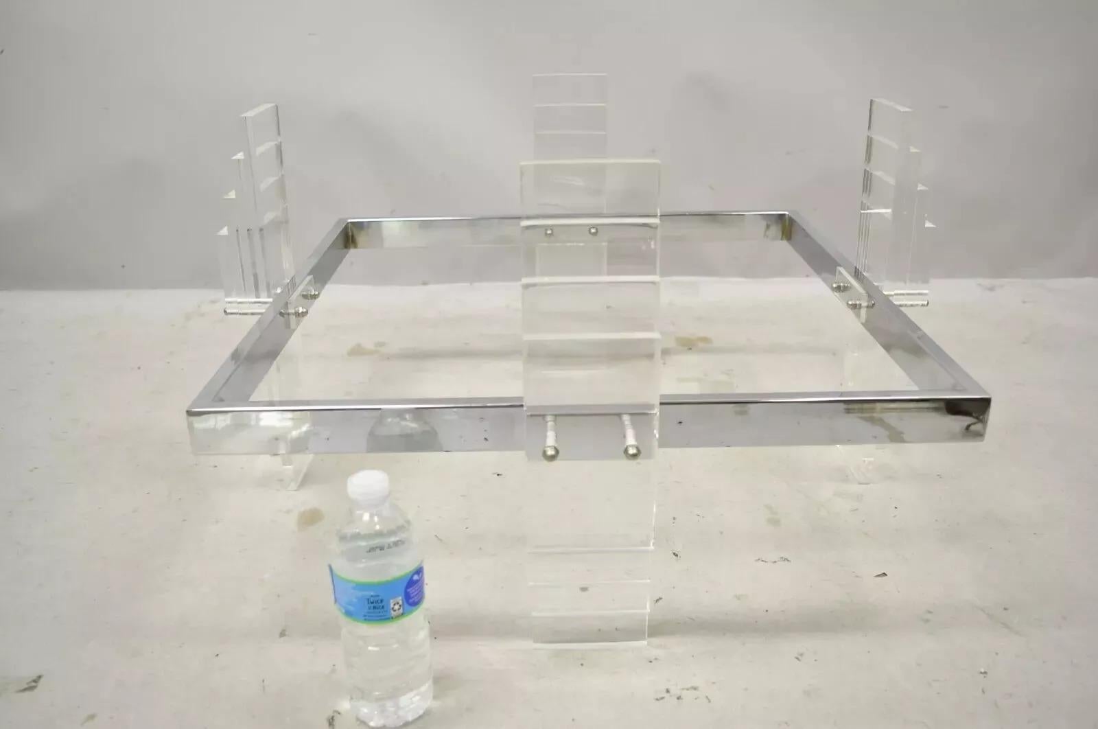 Quadratischer Vintage-Couchtischsockel aus gestapeltem Lucite-Chromrahmen, Mid-Century Modern im Angebot 3
