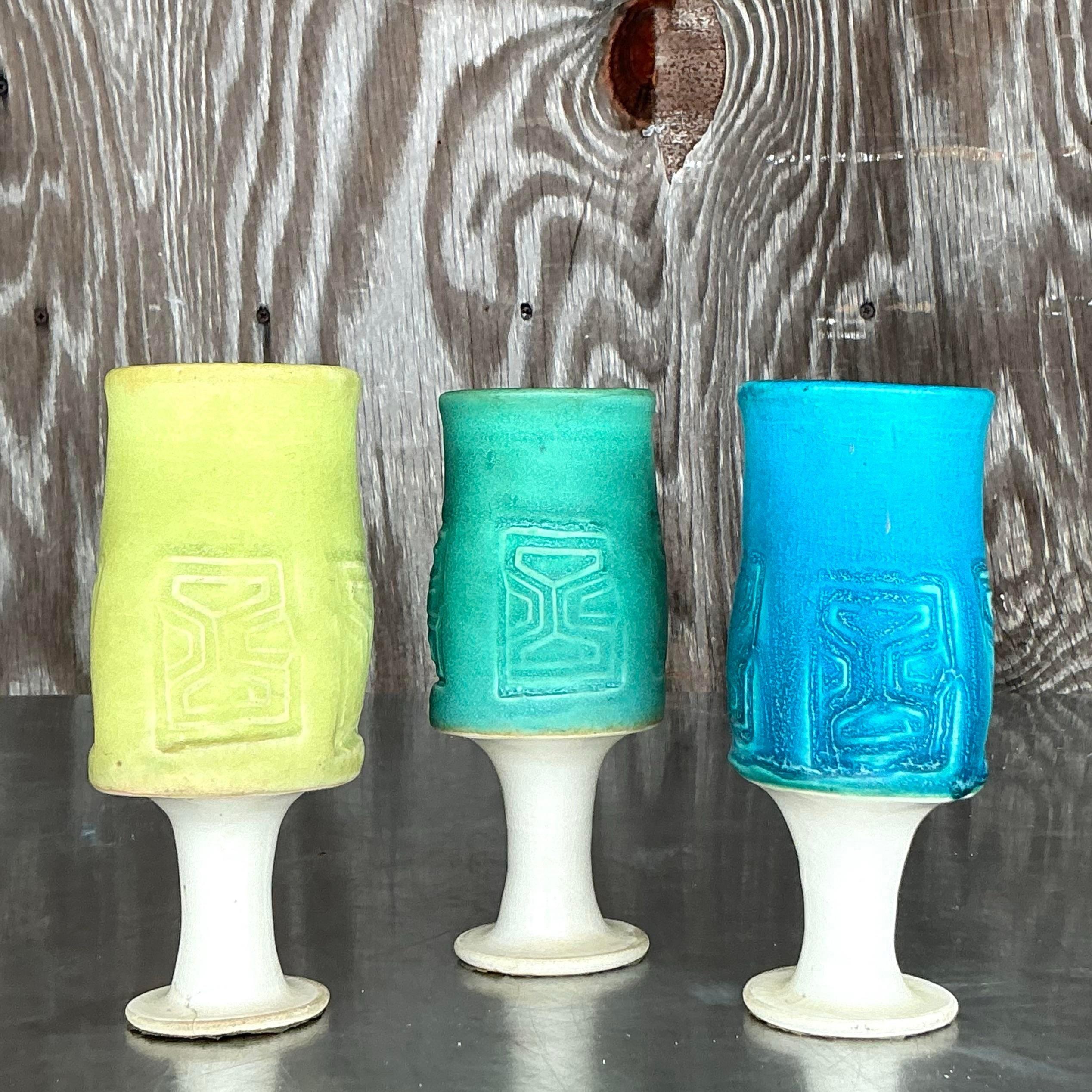 Vintage Mid-Century Modern Studio Pottery Pitcher Set - 11 Pieces im Angebot 3
