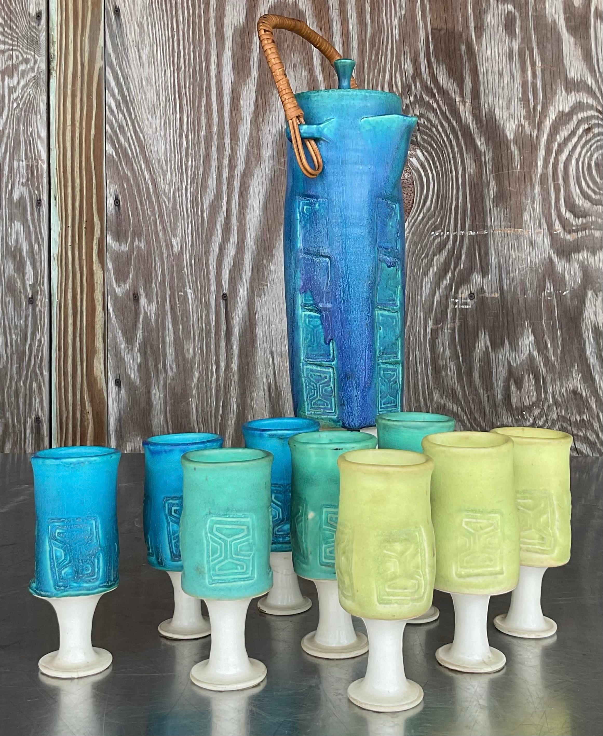 Vintage Mid-Century Modern Studio Pottery Pitcher Set - 11 Pieces (20. Jahrhundert) im Angebot