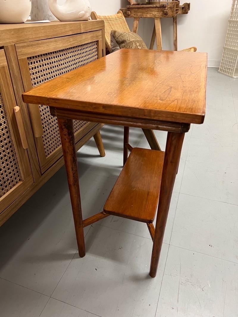 Vintage Mid-Century Modern Style Table Stand In Good Condition For Sale In Seattle, WA