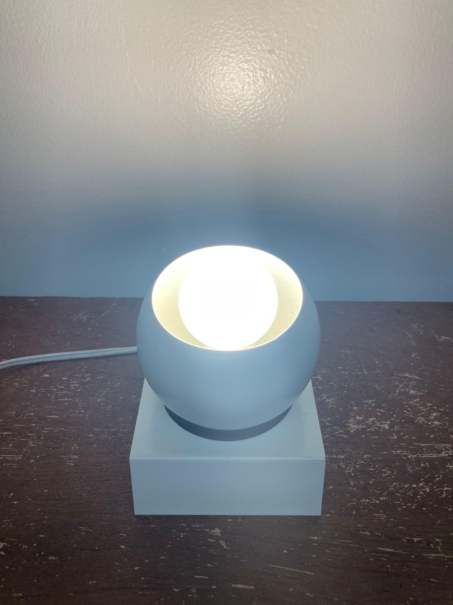 Vintage Mid Century Modern Style White Spherical Lamp For Sale 2