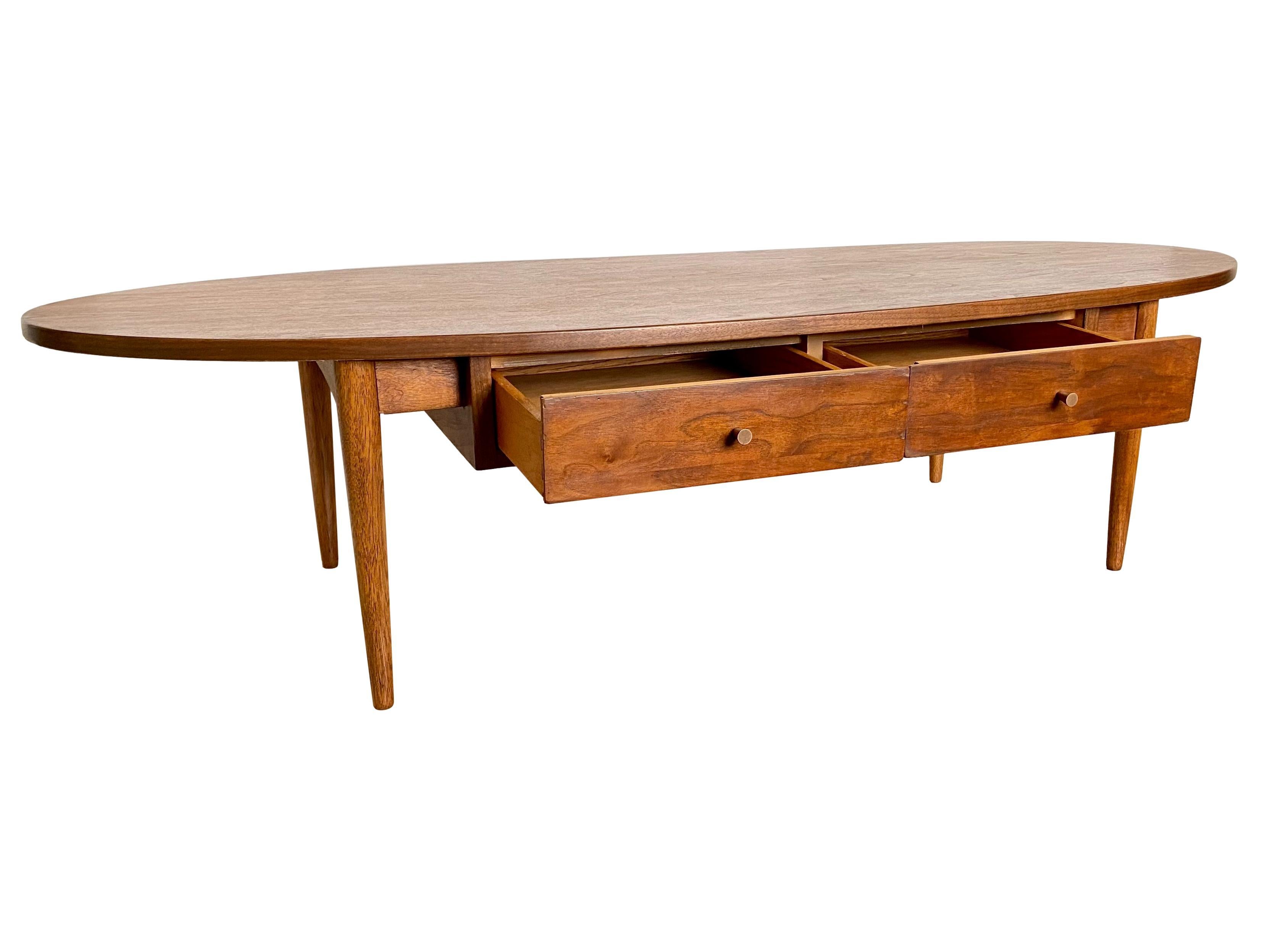 Mid-Century Modern Walnut Surfboard Coffee Table In Good Condition In Harlingen, TX