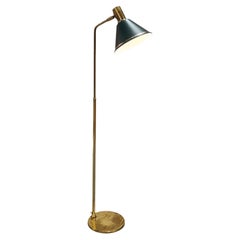 Lampada da terra svedese d'epoca della metà del secolo in ottone e paralume verde, 1970s