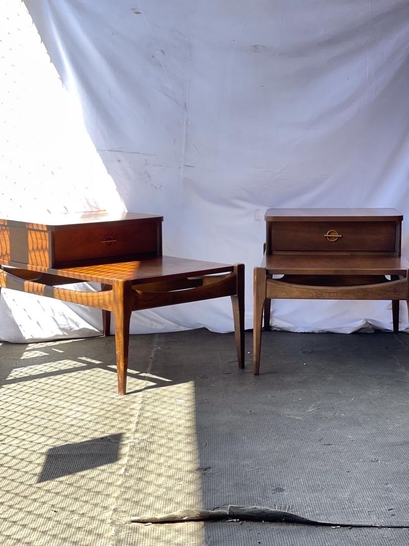 Late 20th Century Vintage Mid-Century Modern Table Dovetail Drawers Set of 2 For Sale