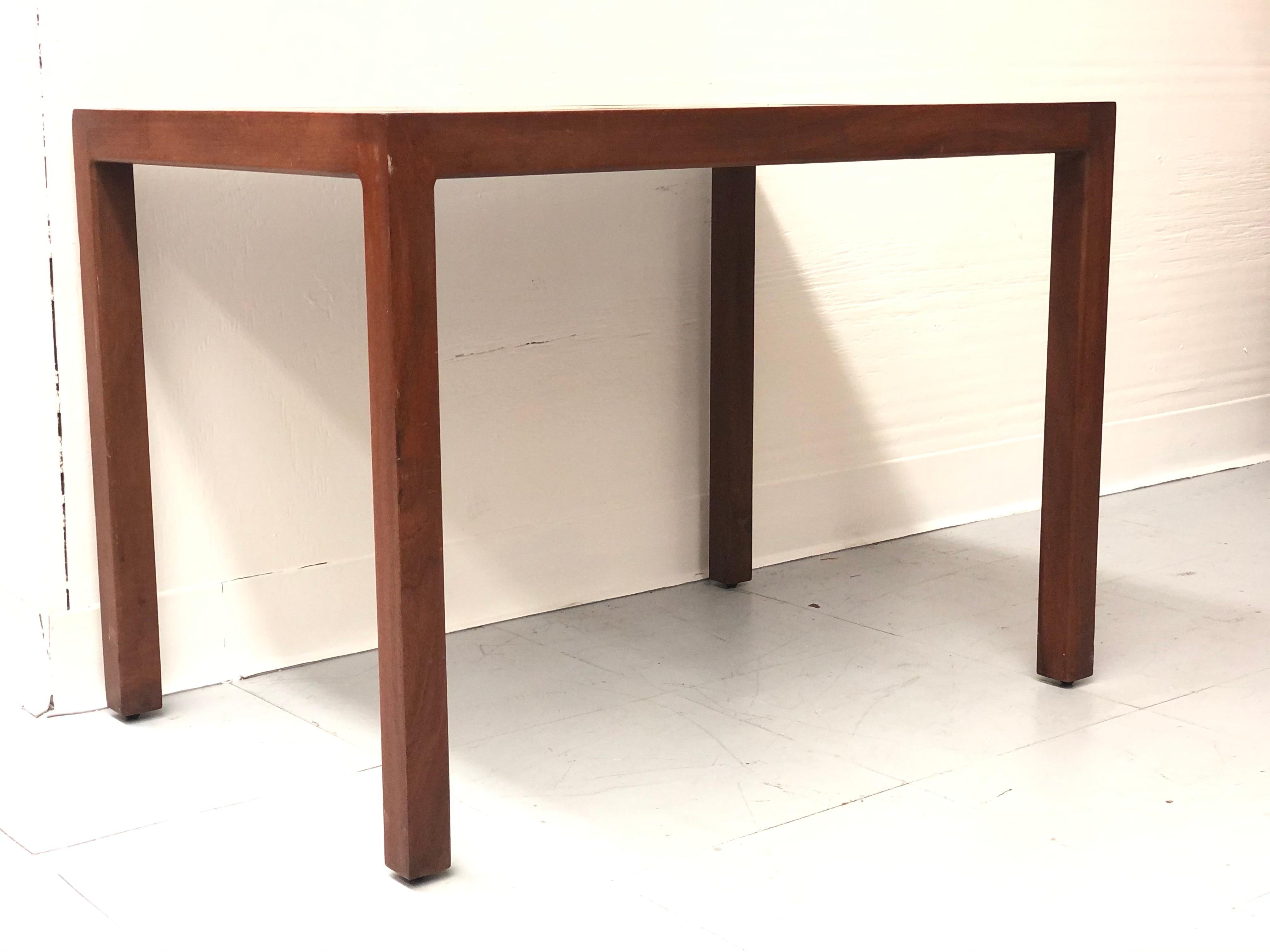 Vintage Mid-Century Modern Table Stand In Good Condition For Sale In Seattle, WA