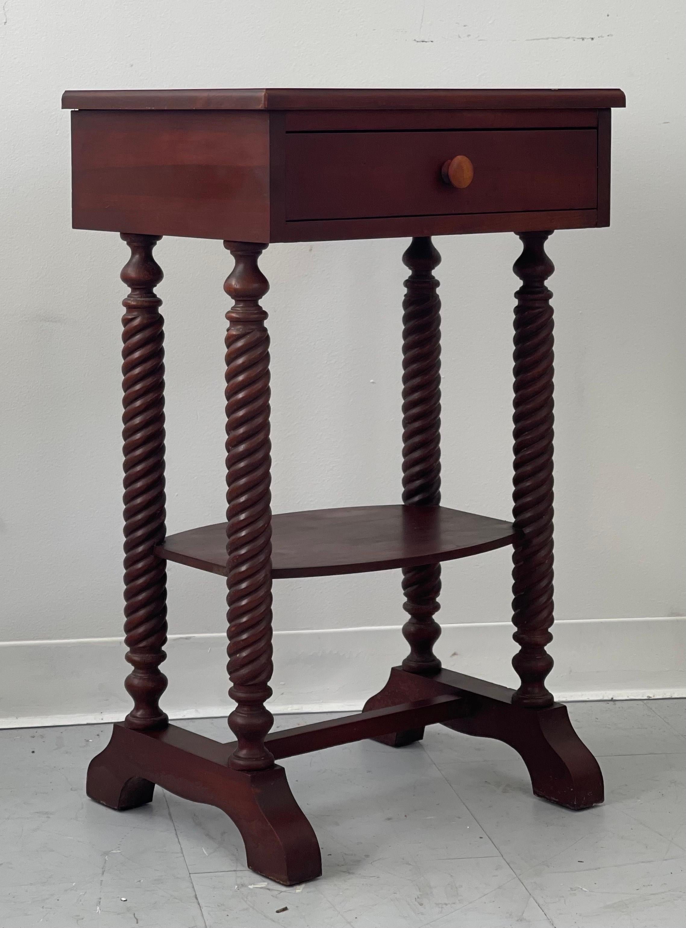 Support de table vintage moderne du milieu du siècle en vente 1
