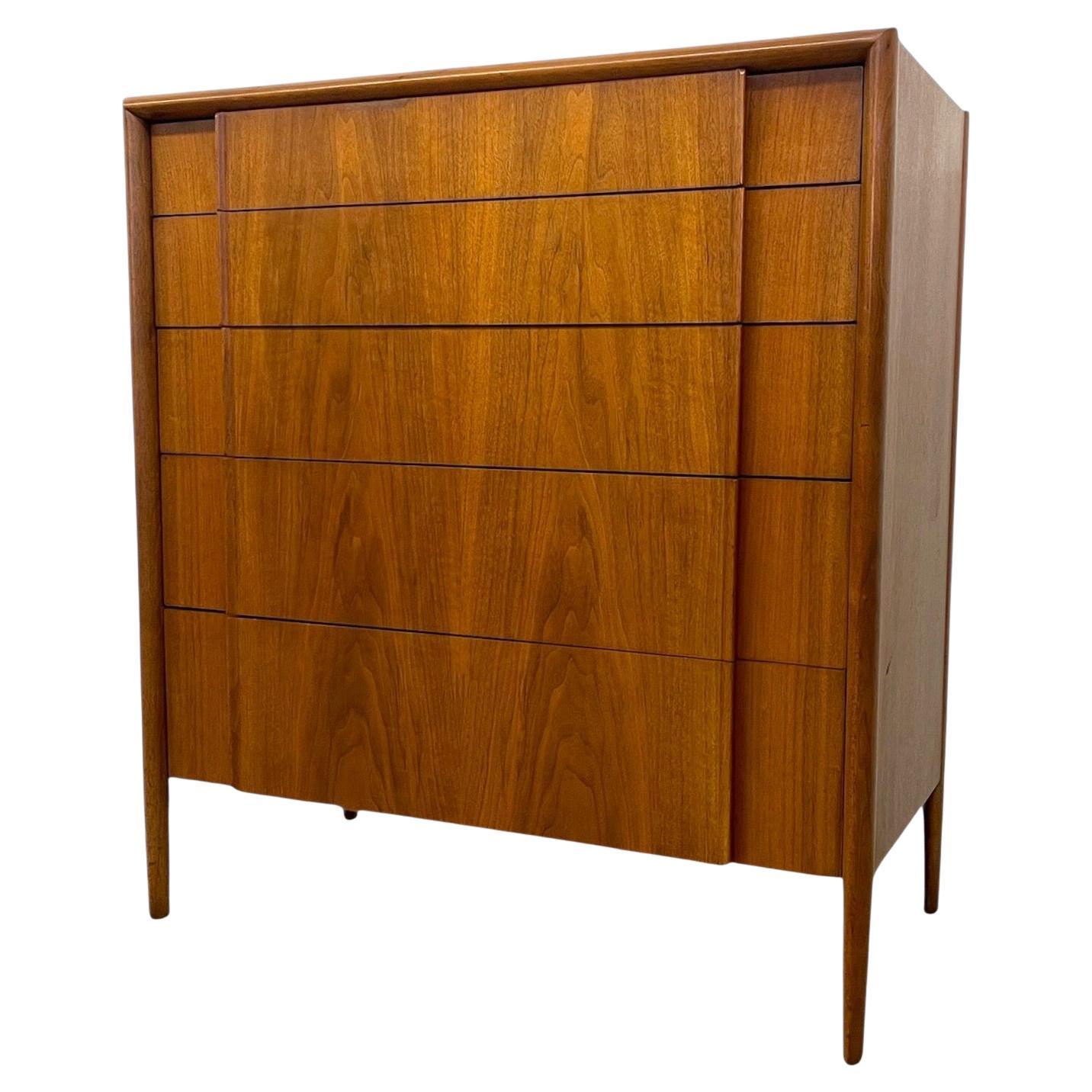 Comò alto vintage del Mid Century Modern di Drexel, Collection's Parallele