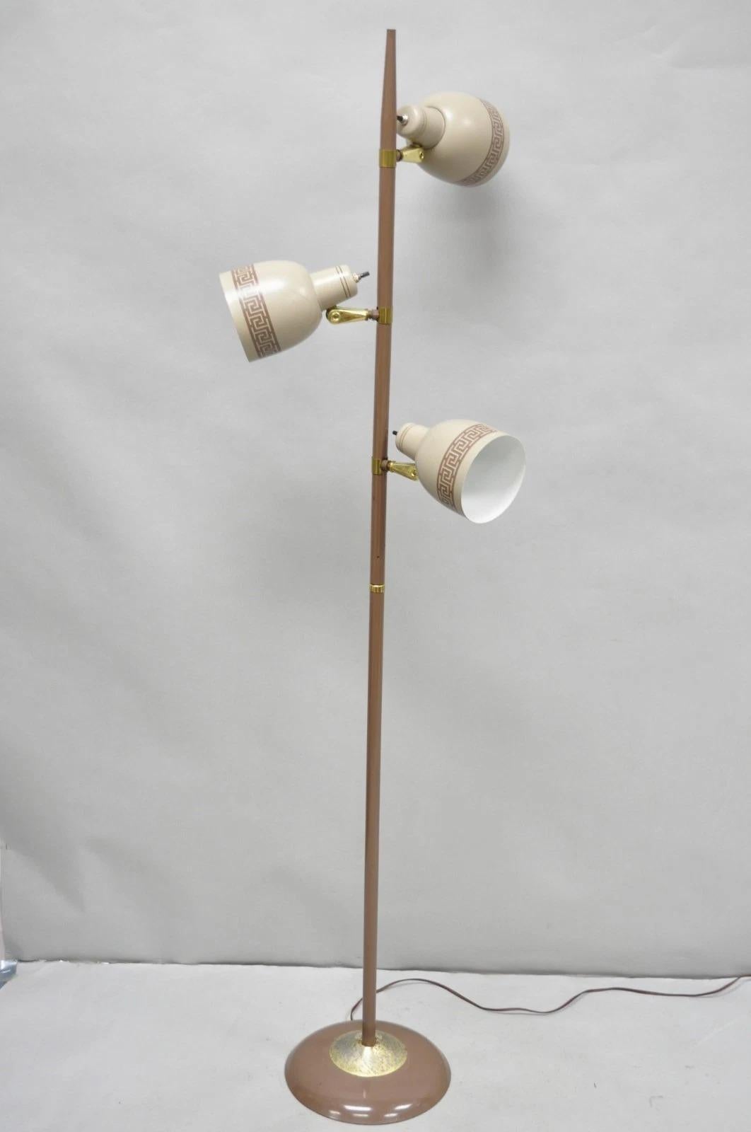 Lampadaire Vintage Mid Century Modern Taupe Triennial Greek Key Shade en vente 7
