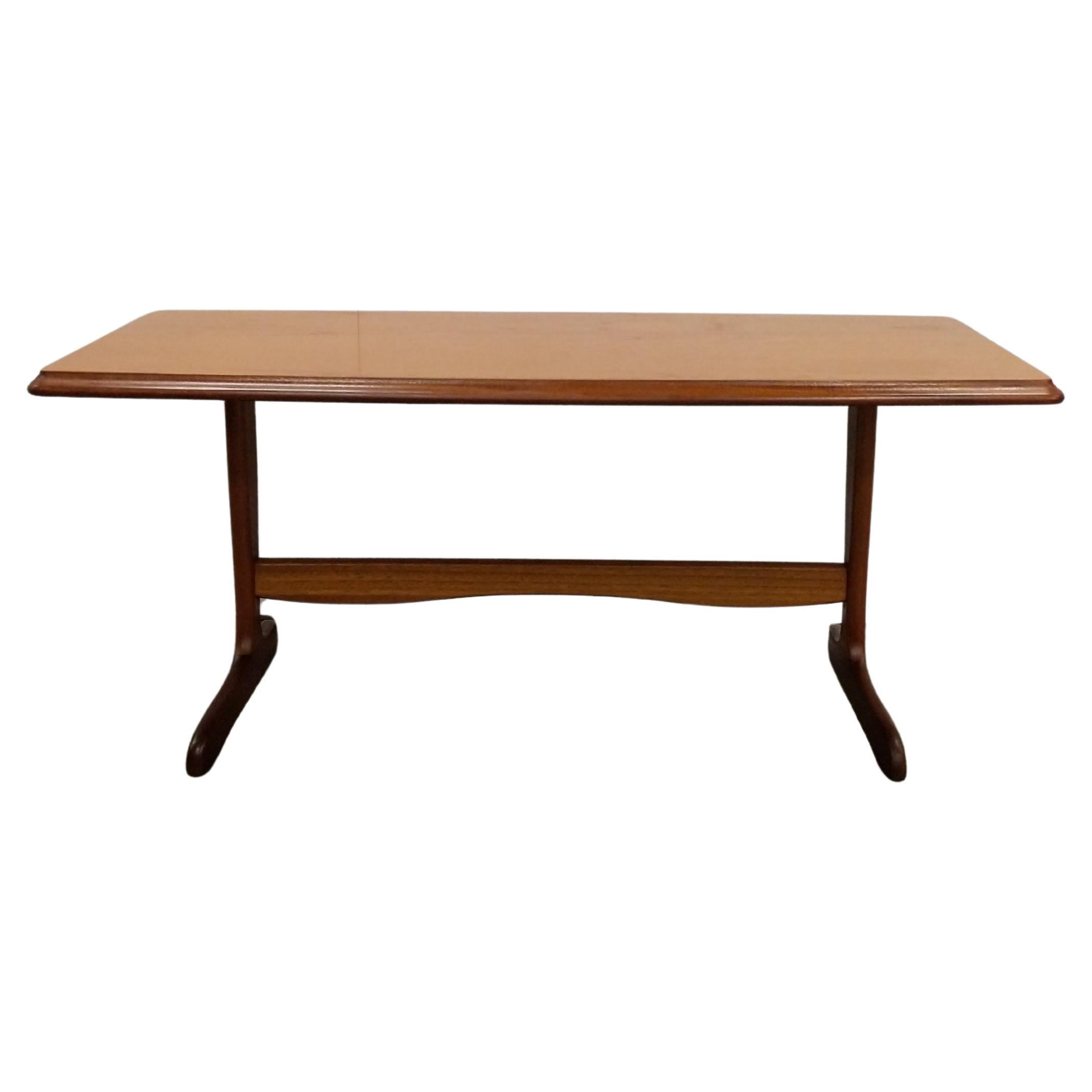 Table basse en teck Vintage Mid Century Modern by Sutcliffe en vente