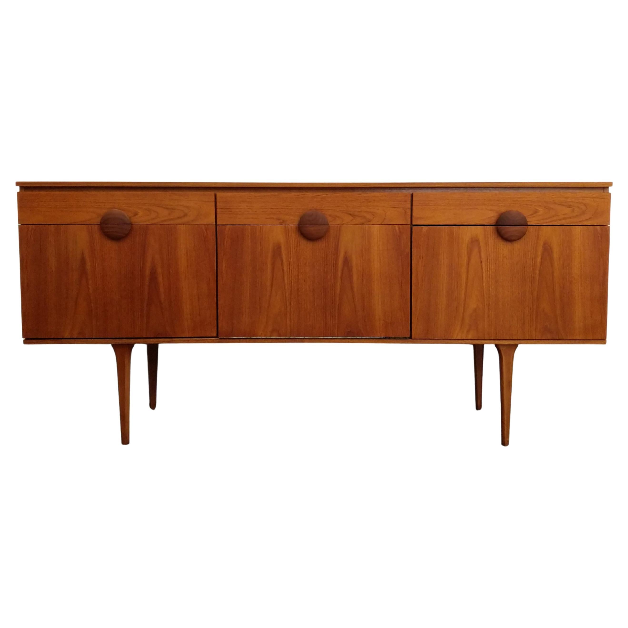 Crédence vintage en teck moderne du milieu du siècle par Austinsuite en vente