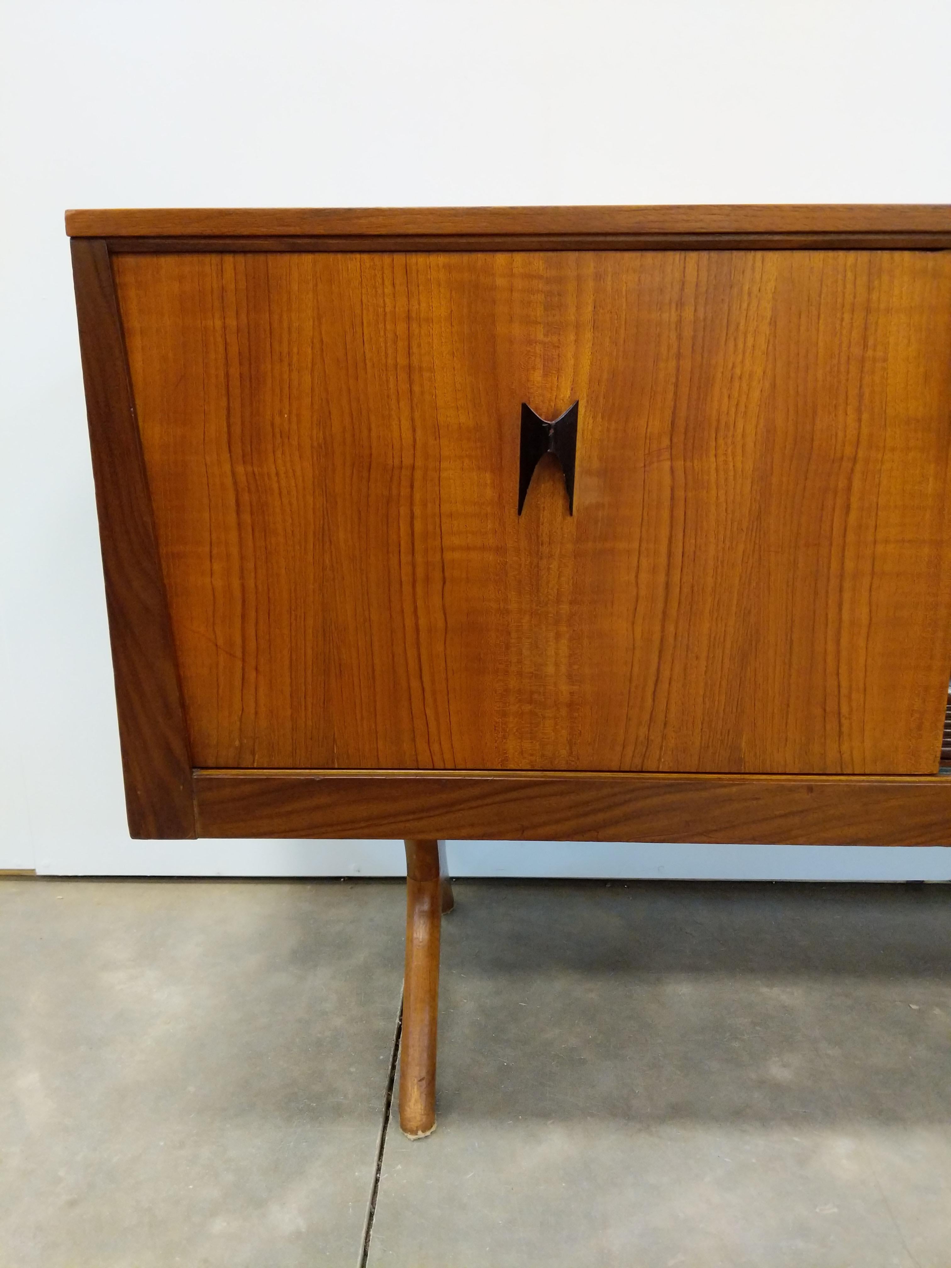 Crédence Vintage Mid Century Modern en teck par Elliotts of Newbury en vente 2