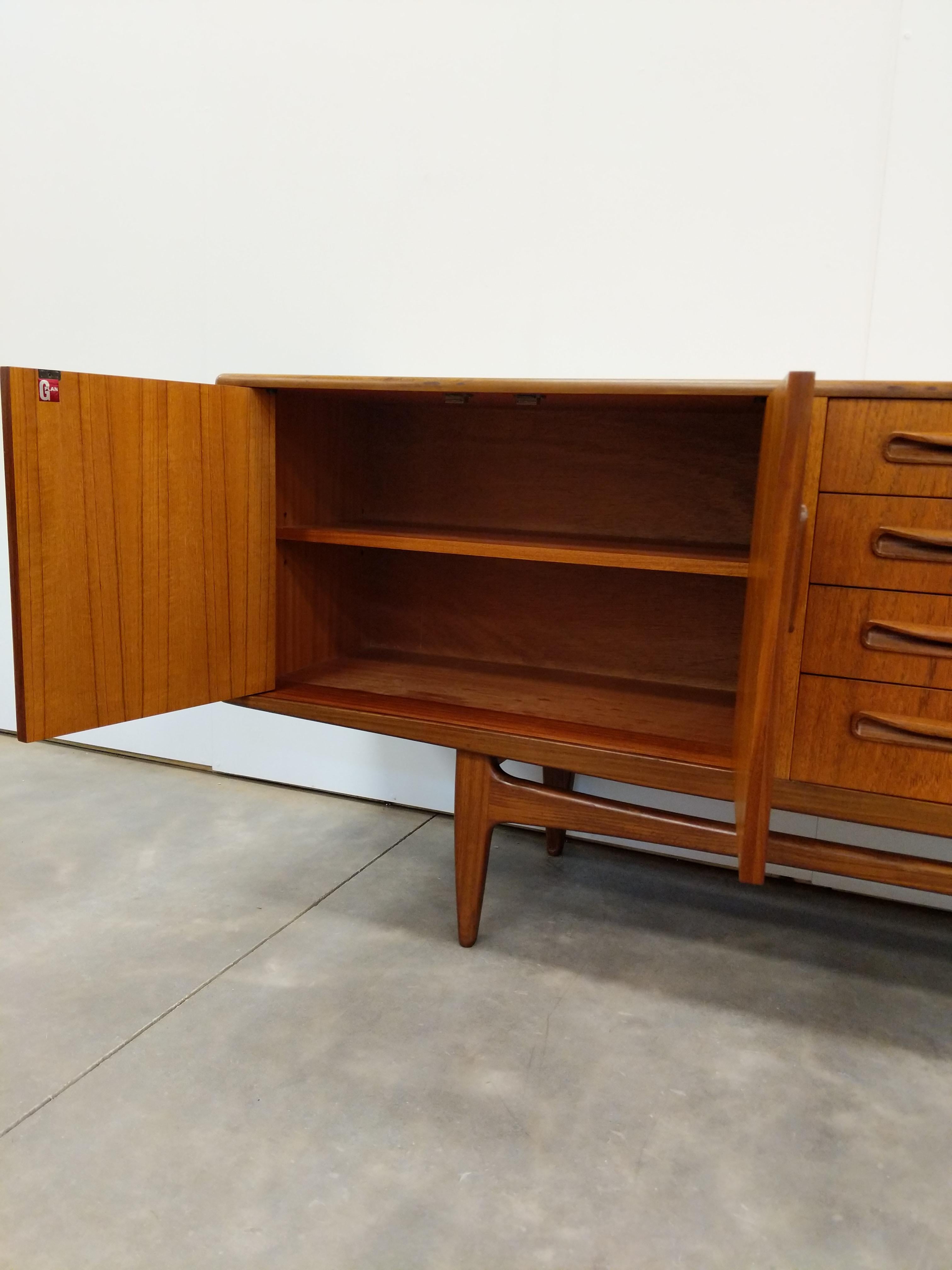 Vintage Mid Century Modern Teak Credenza by G Plan In Good Condition For Sale In Gardiner, NY