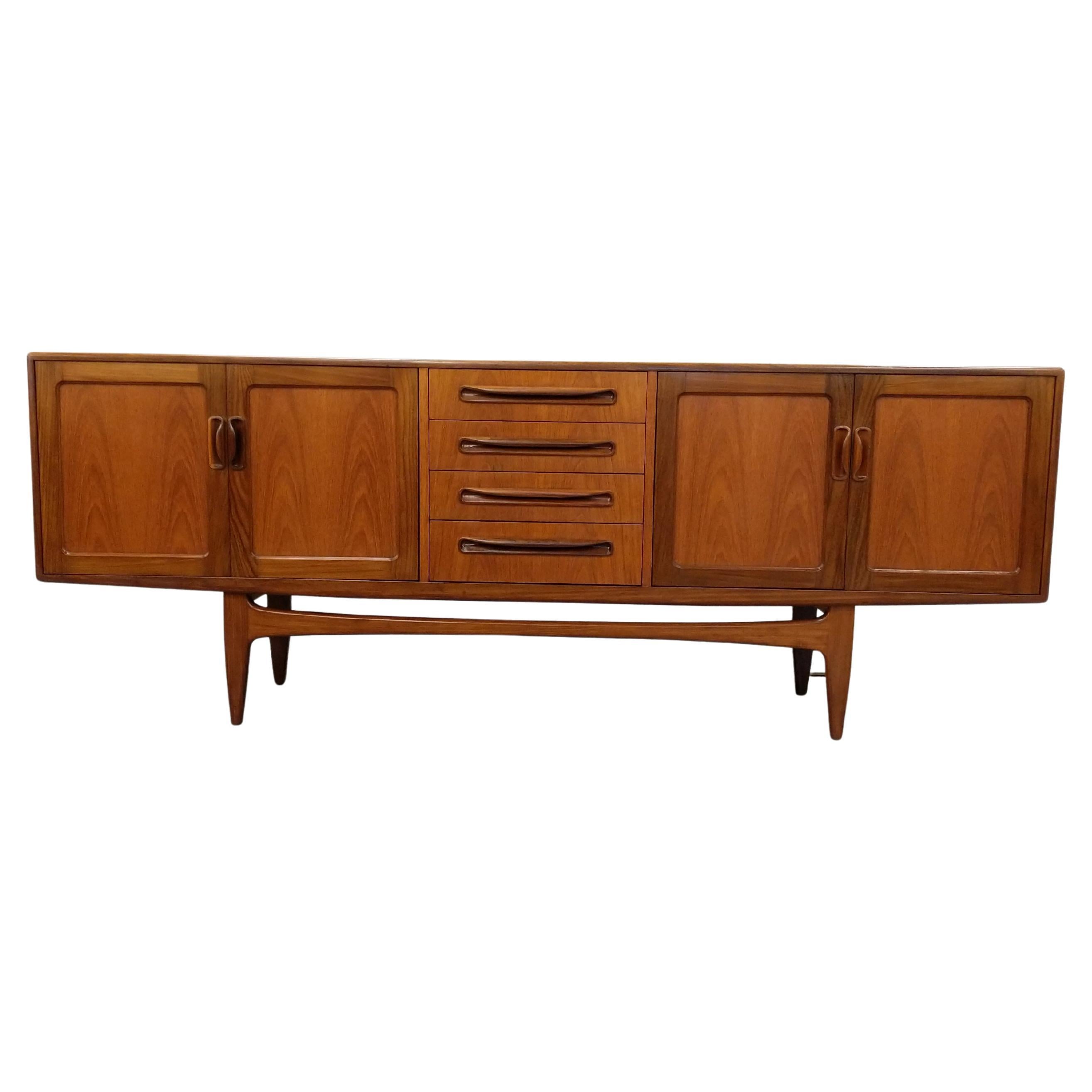 Credenza vintage de teca moderna de mediados de siglo de G Plan
