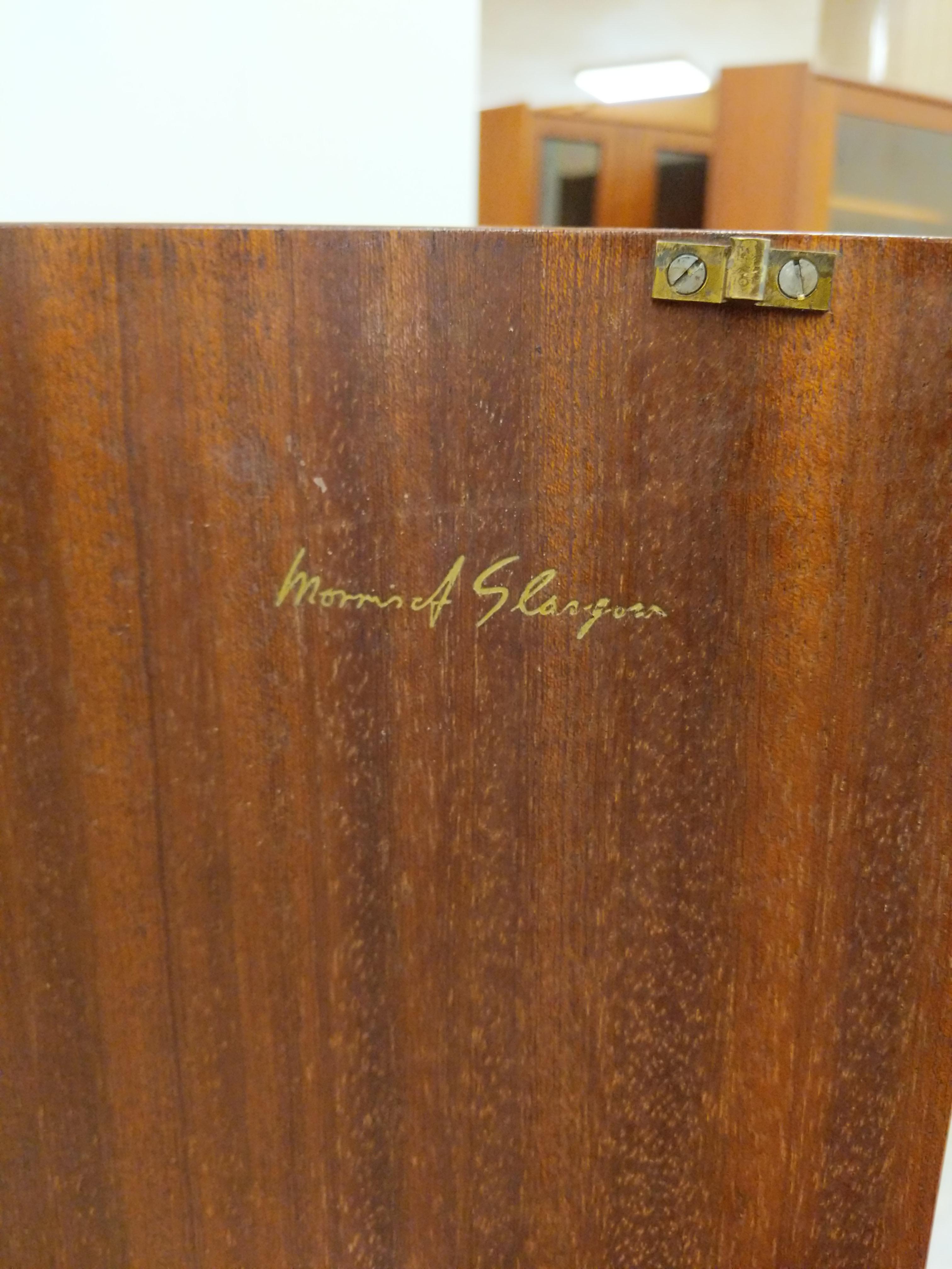 Crédence vintage en teck moderne du milieu du siècle par Morris of Glasgow en vente 2
