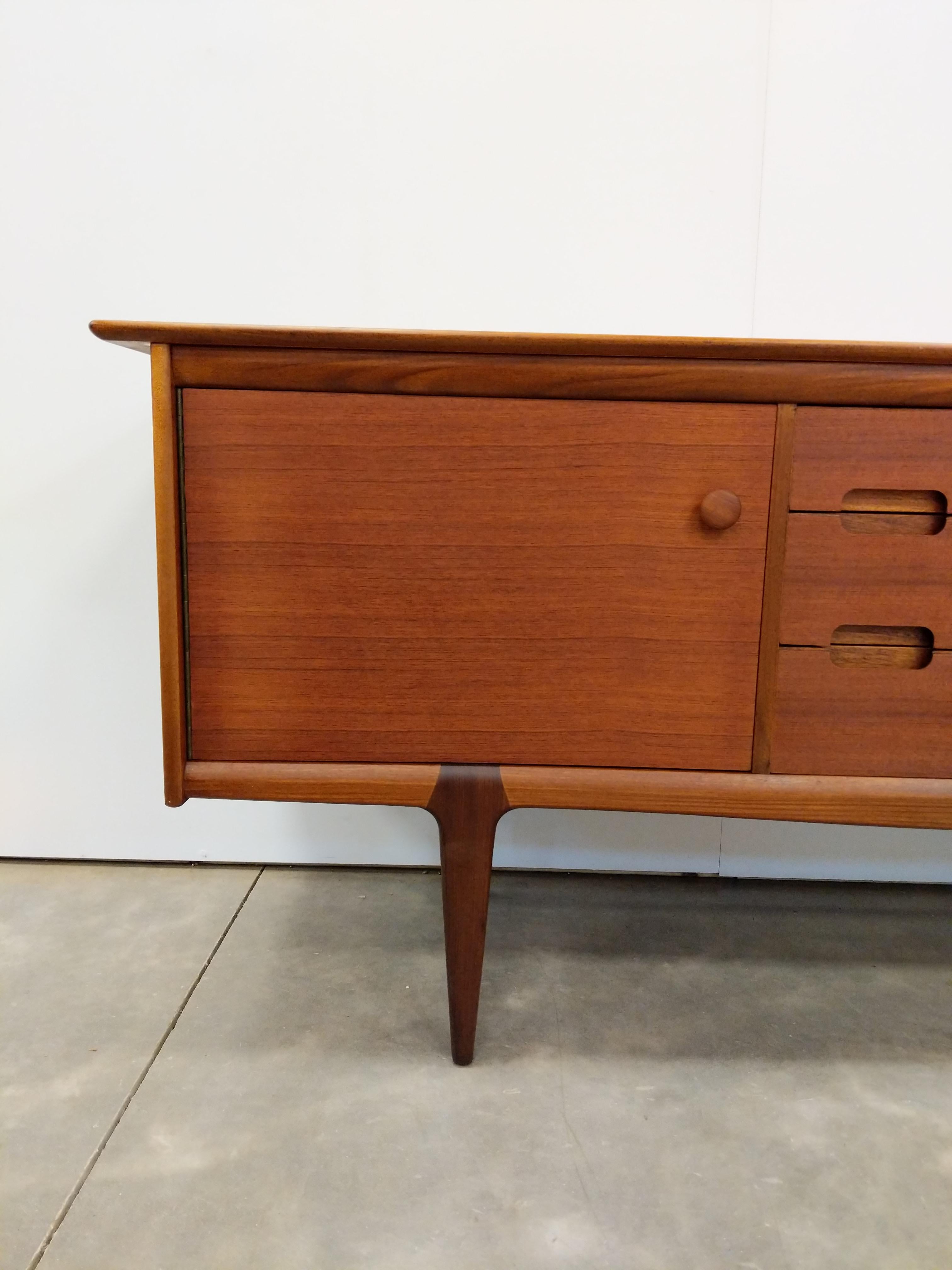 Vintage Mid Century Modern Teak Credenza by Younger For Sale 1